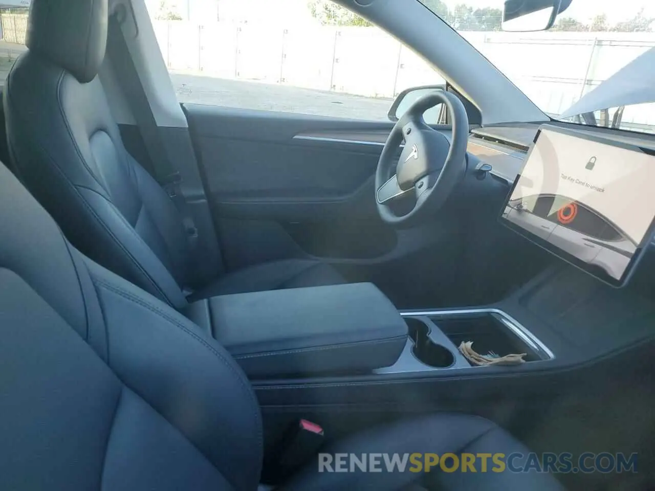 7 fotografías del automóvil dañado 7SAYGDEF0NF555271 TESLA MODEL Y 2022