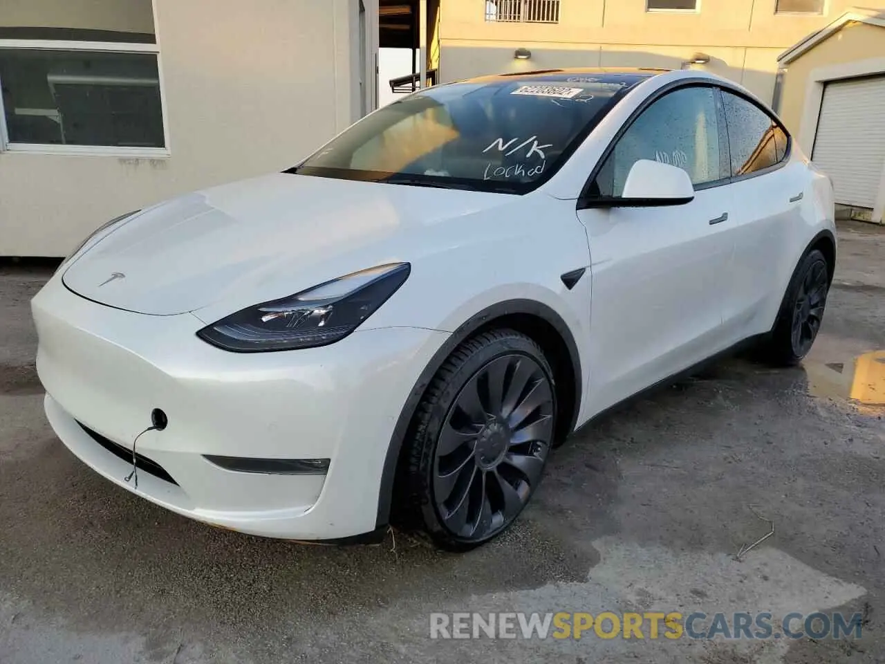 2 fotografías del automóvil dañado 7SAYGDEF1NF312178 TESLA MODEL Y 2022