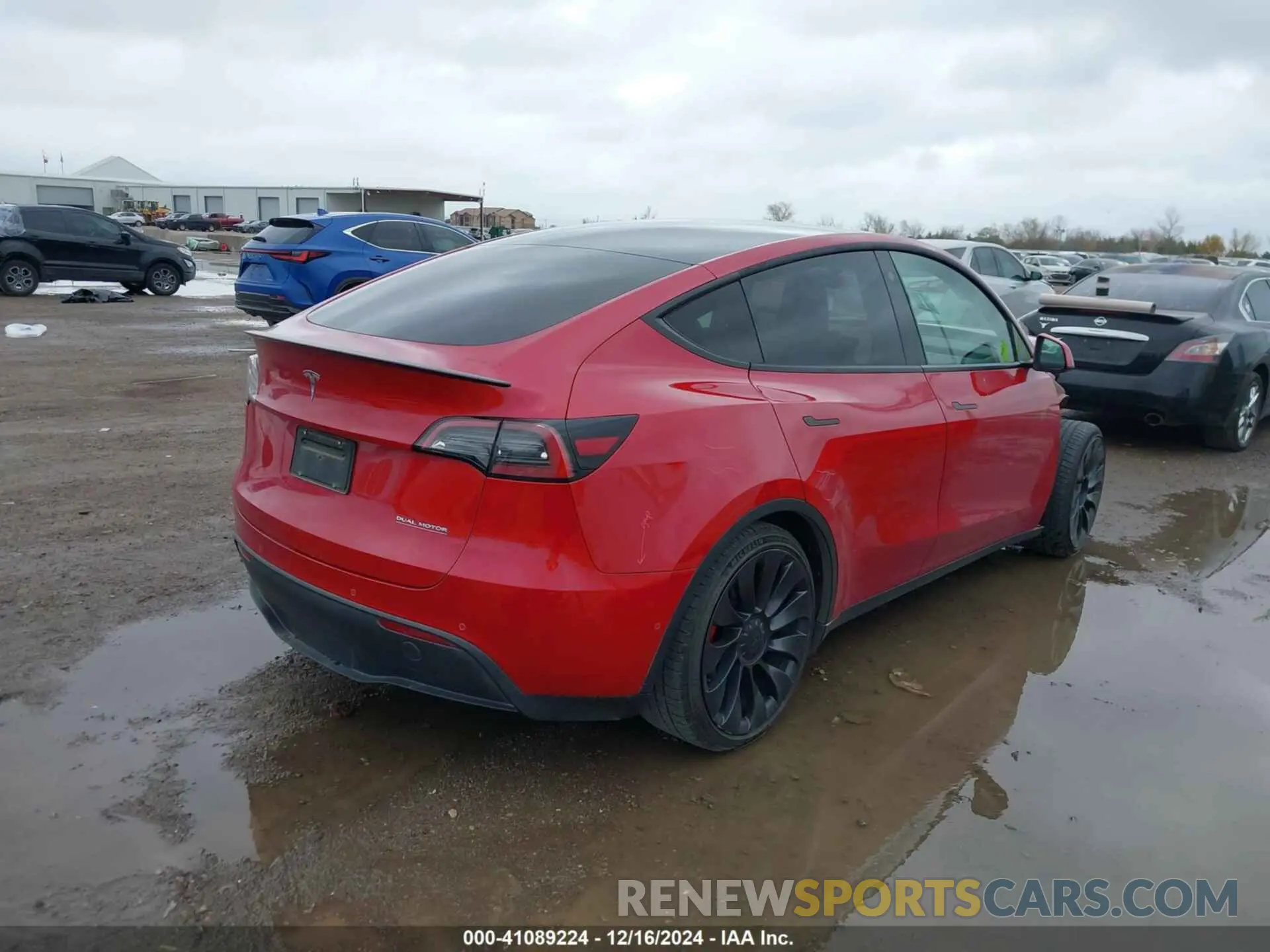 4 fotografías del automóvil dañado 7SAYGDEF1NF382392 TESLA MODEL Y 2022
