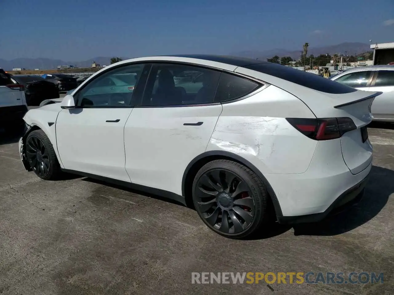 2 fotografías del automóvil dañado 7SAYGDEF1NF391111 TESLA MODEL Y 2022