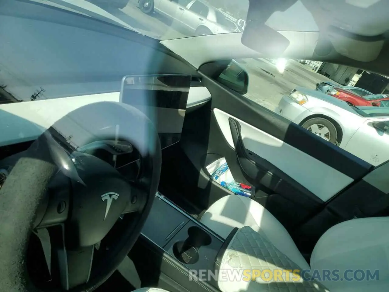 9 fotografías del automóvil dañado 7SAYGDEF1NF391111 TESLA MODEL Y 2022