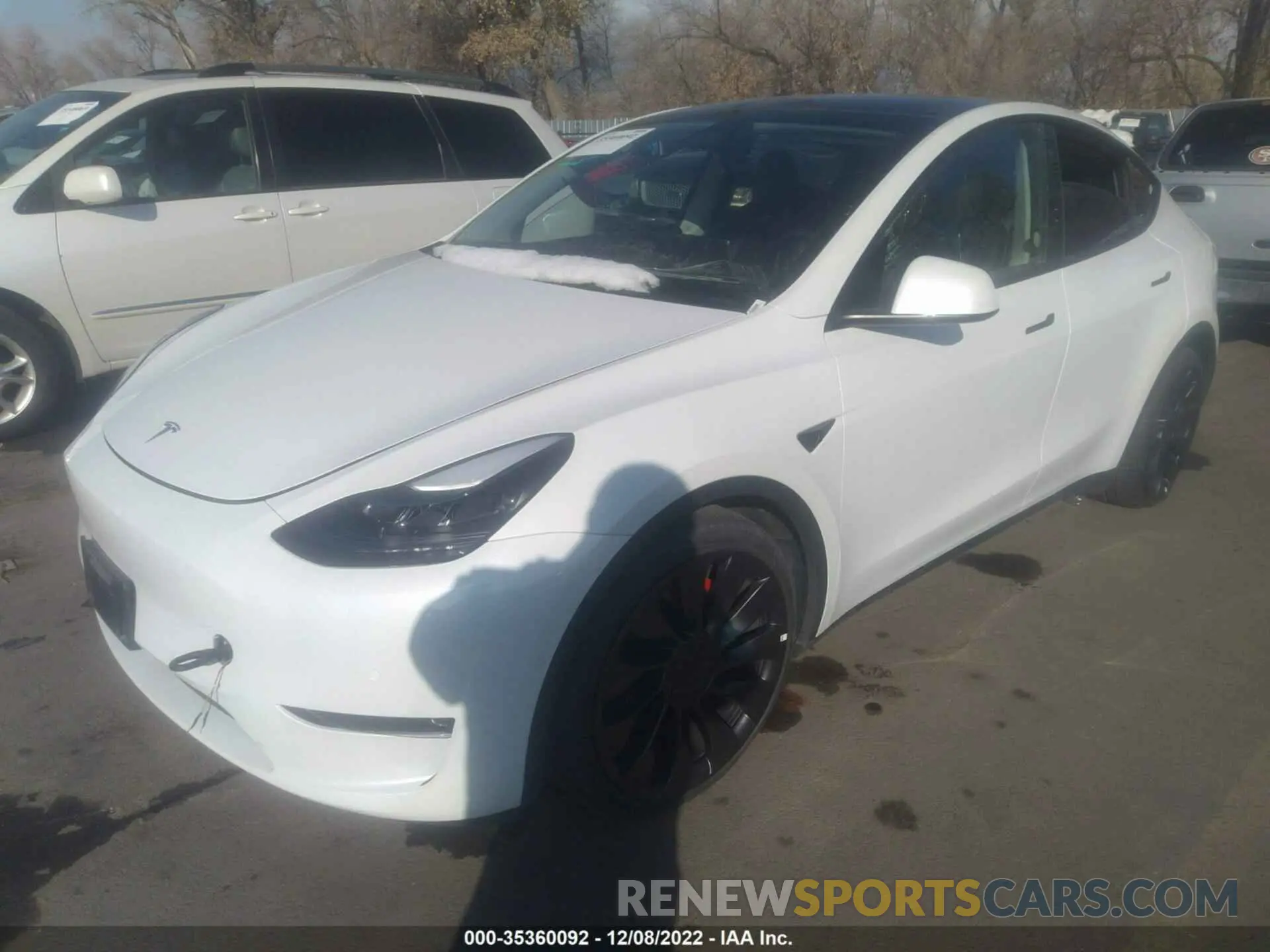 2 fotografías del automóvil dañado 7SAYGDEF1NF392887 TESLA MODEL Y 2022