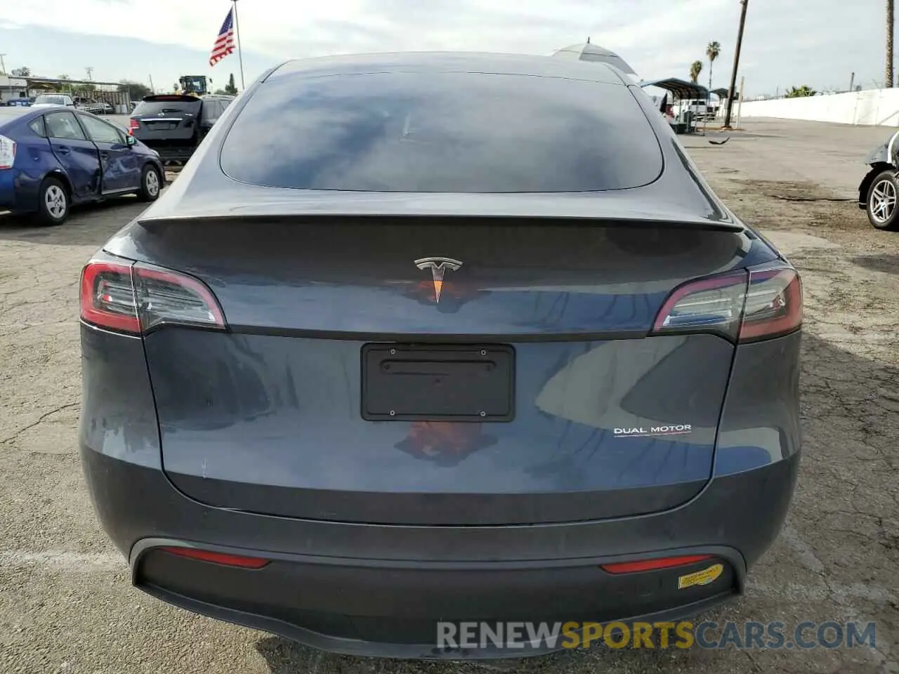 6 fotografías del automóvil dañado 7SAYGDEF1NF409526 TESLA MODEL Y 2022