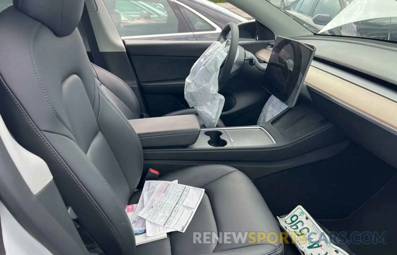 5 fotografías del automóvil dañado 7SAYGDEF1NF436290 TESLA MODEL Y 2022