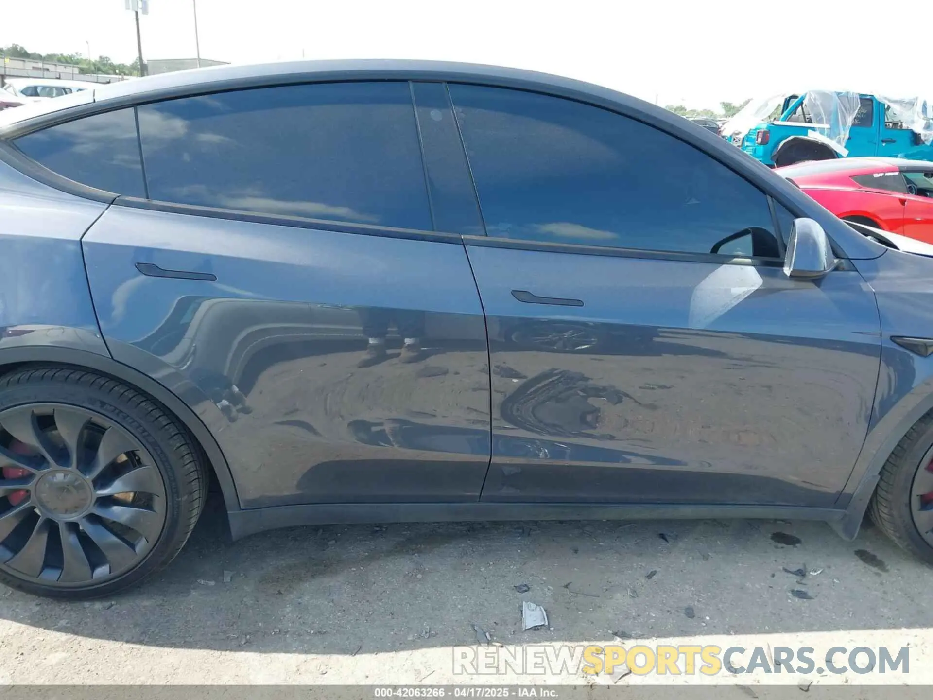12 fotografías del automóvil dañado 7SAYGDEF1NF508766 TESLA MODEL Y 2022