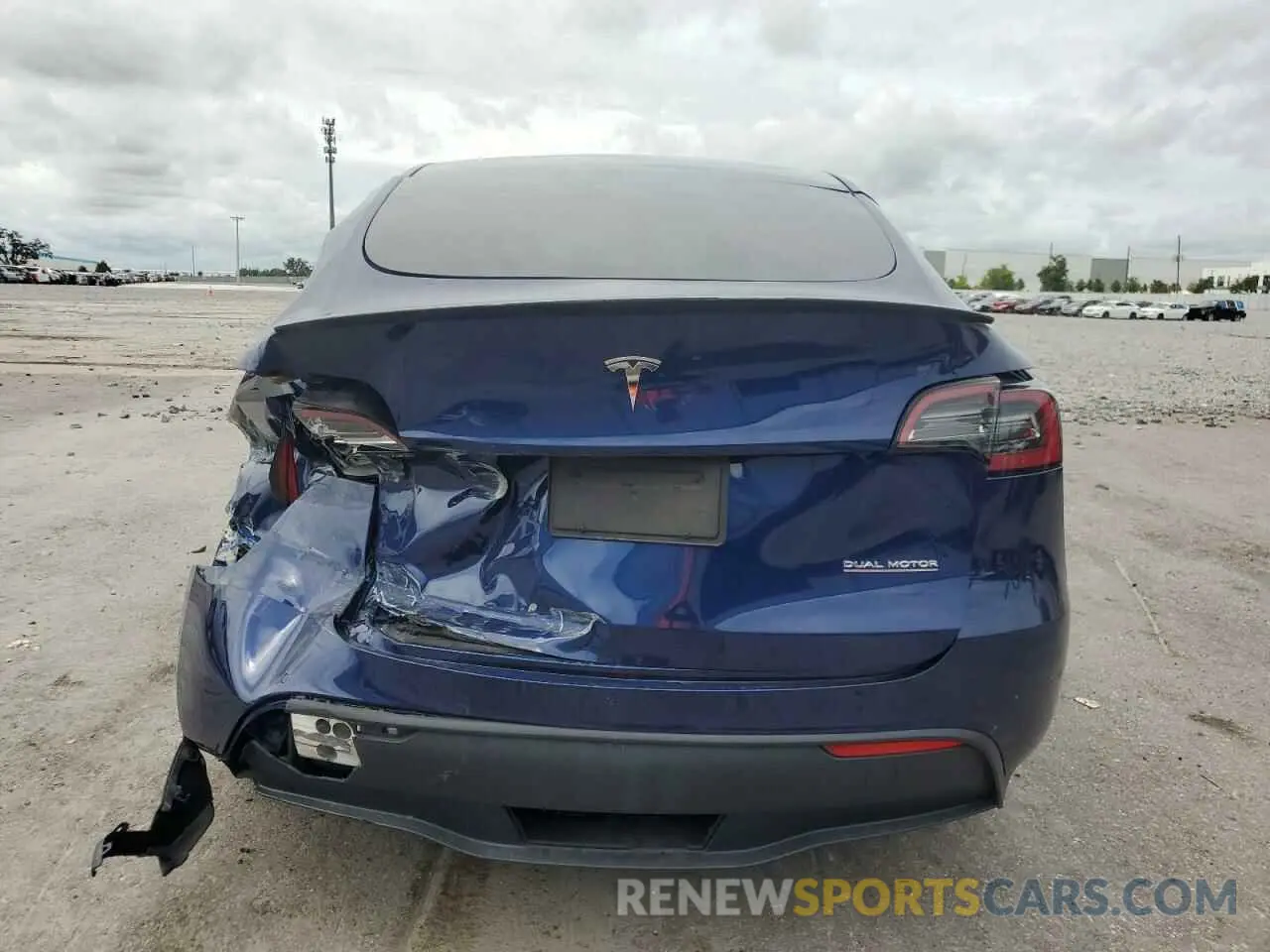 6 fotografías del automóvil dañado 7SAYGDEF2NF377637 TESLA MODEL Y 2022