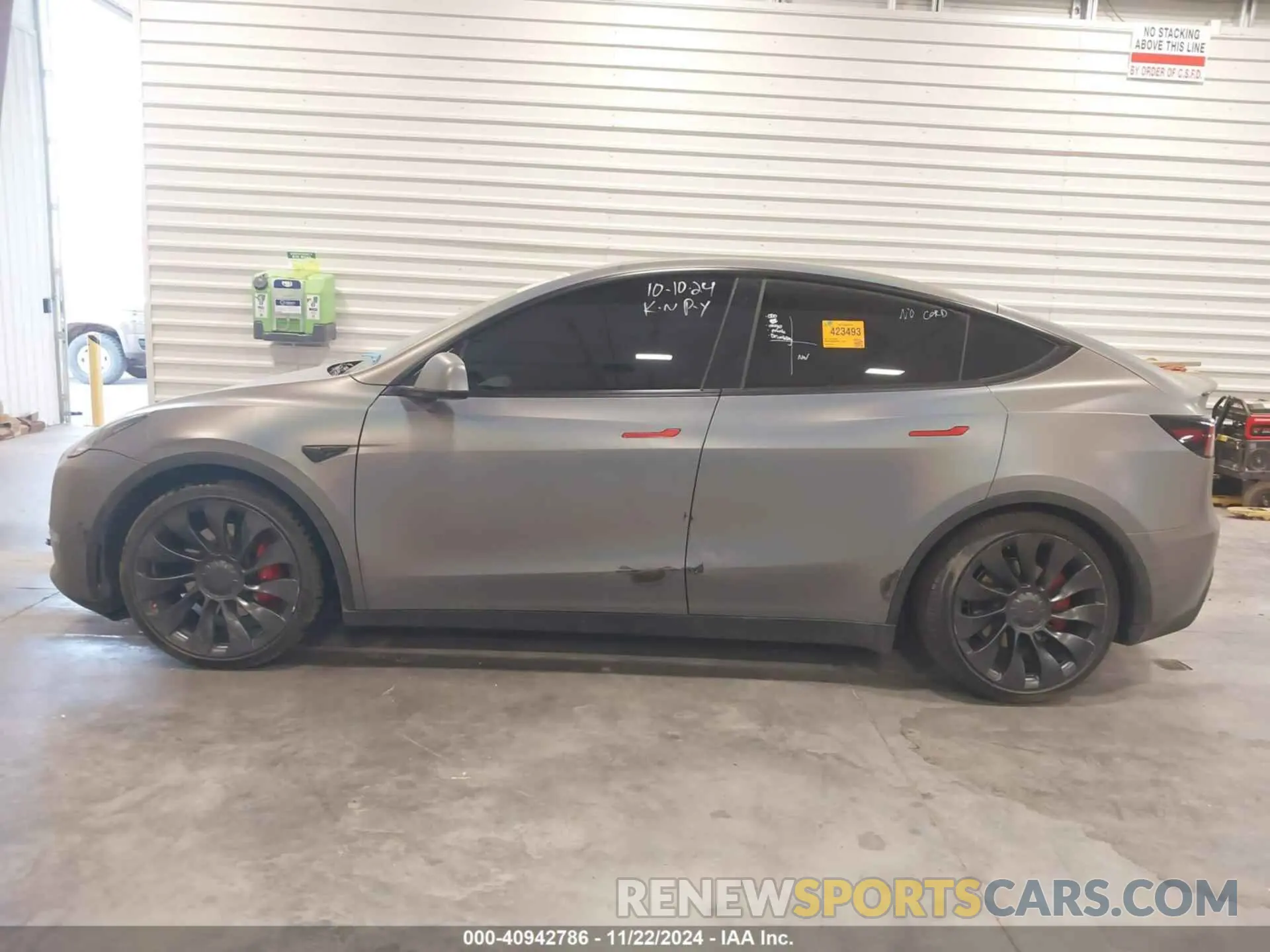 13 fotografías del automóvil dañado 7SAYGDEF2NF491069 TESLA MODEL Y 2022