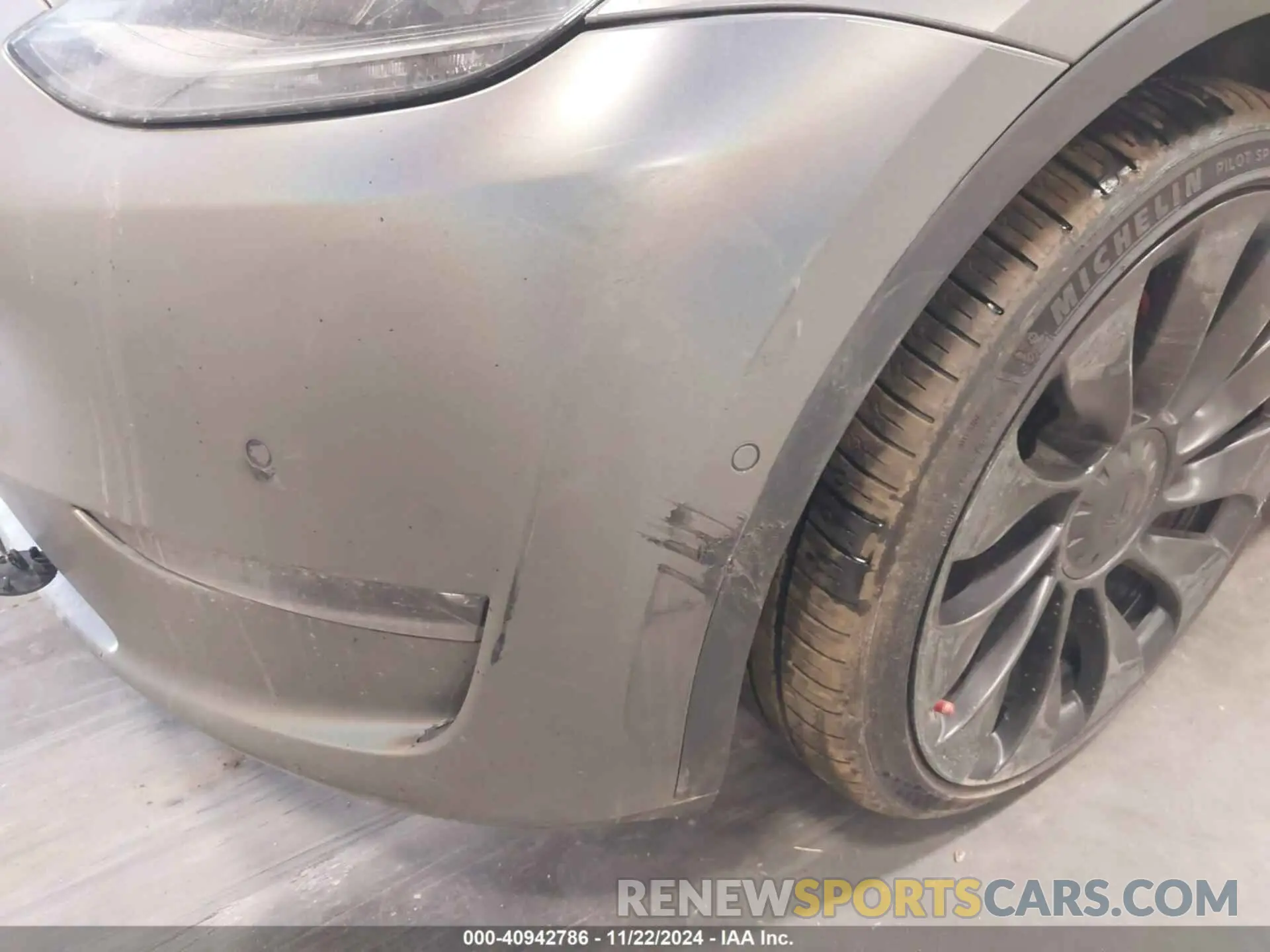 19 fotografías del automóvil dañado 7SAYGDEF2NF491069 TESLA MODEL Y 2022