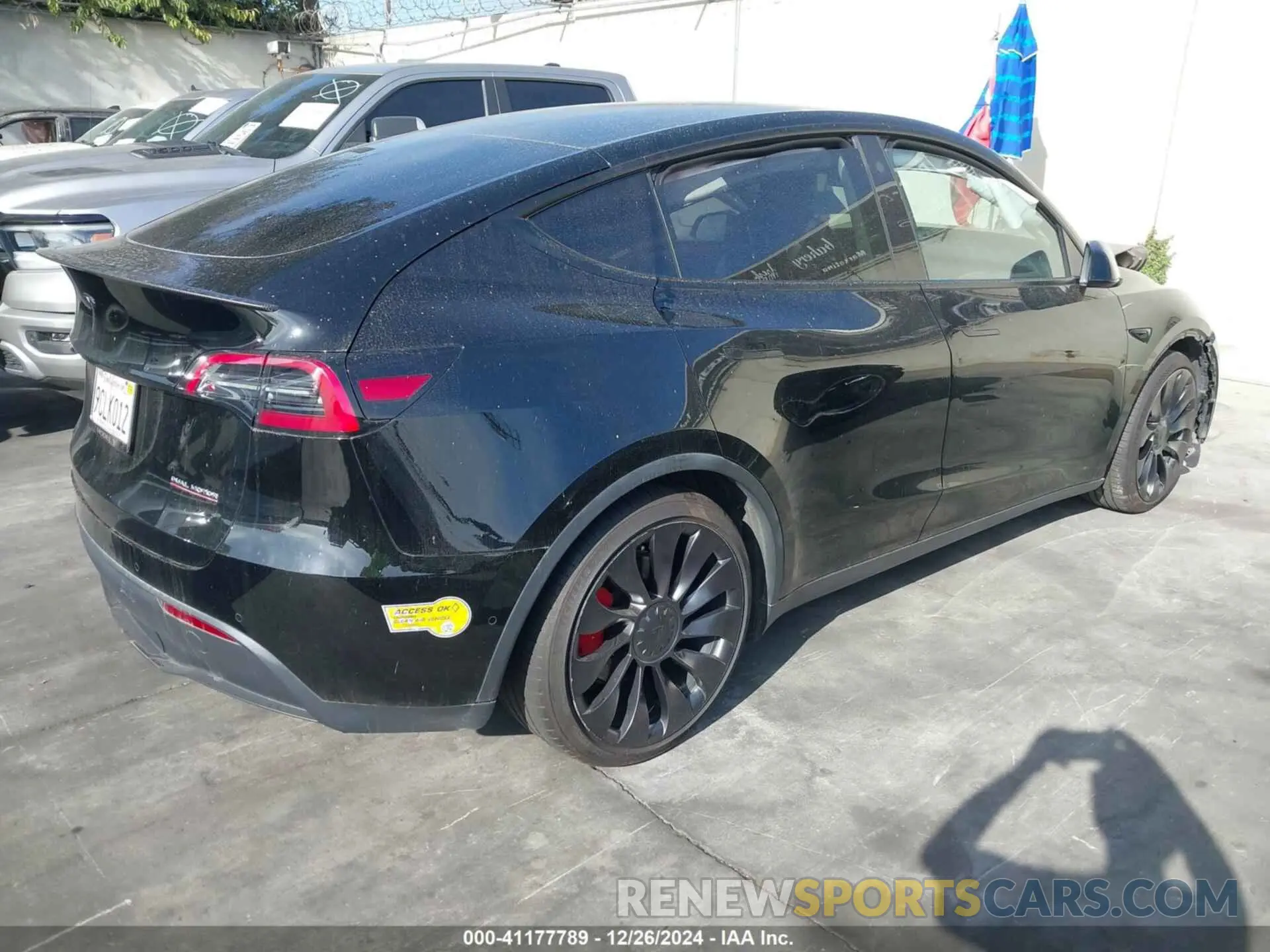 4 fotografías del automóvil dañado 7SAYGDEF2NF512518 TESLA MODEL Y 2022