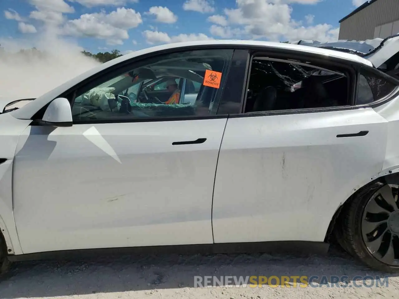 7 fotografías del automóvil dañado 7SAYGDEF2NF542439 TESLA MODEL Y 2022