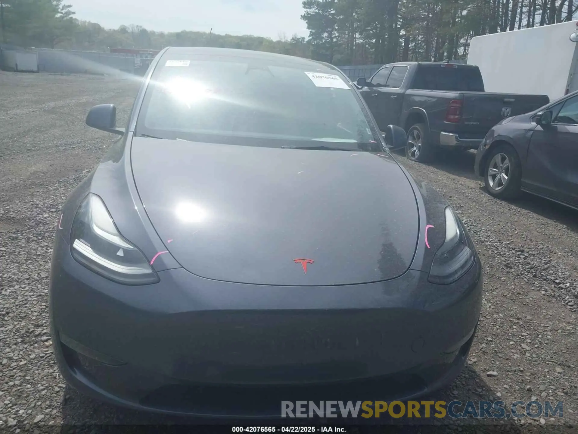 12 fotografías del automóvil dañado 7SAYGDEF3NF324705 TESLA MODEL Y 2022