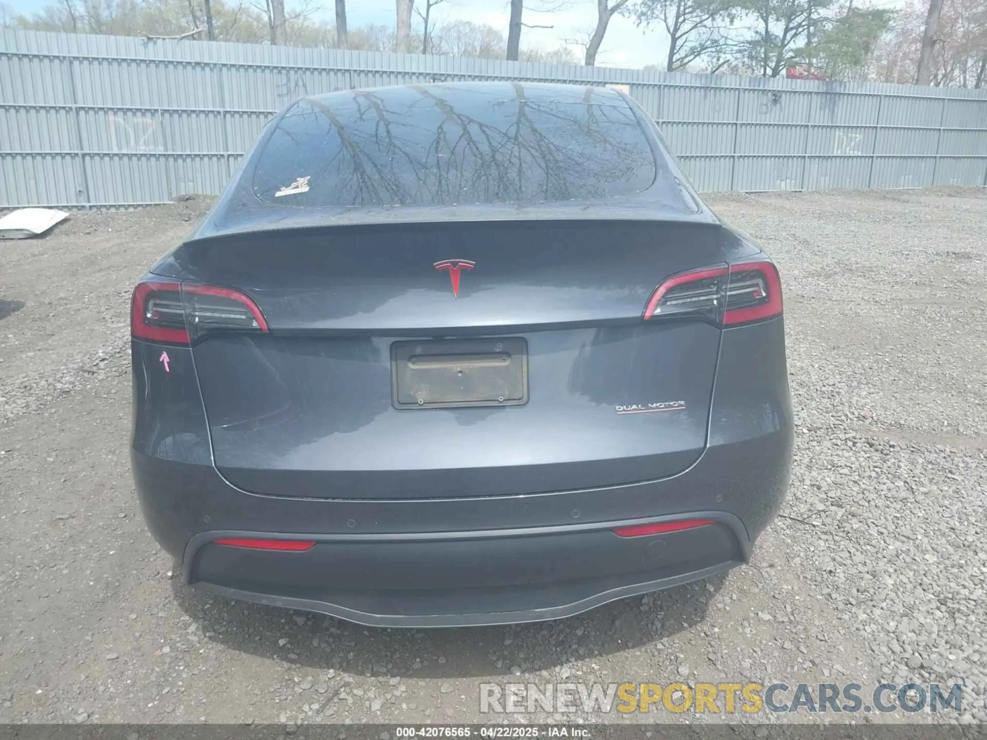 16 fotografías del automóvil dañado 7SAYGDEF3NF324705 TESLA MODEL Y 2022