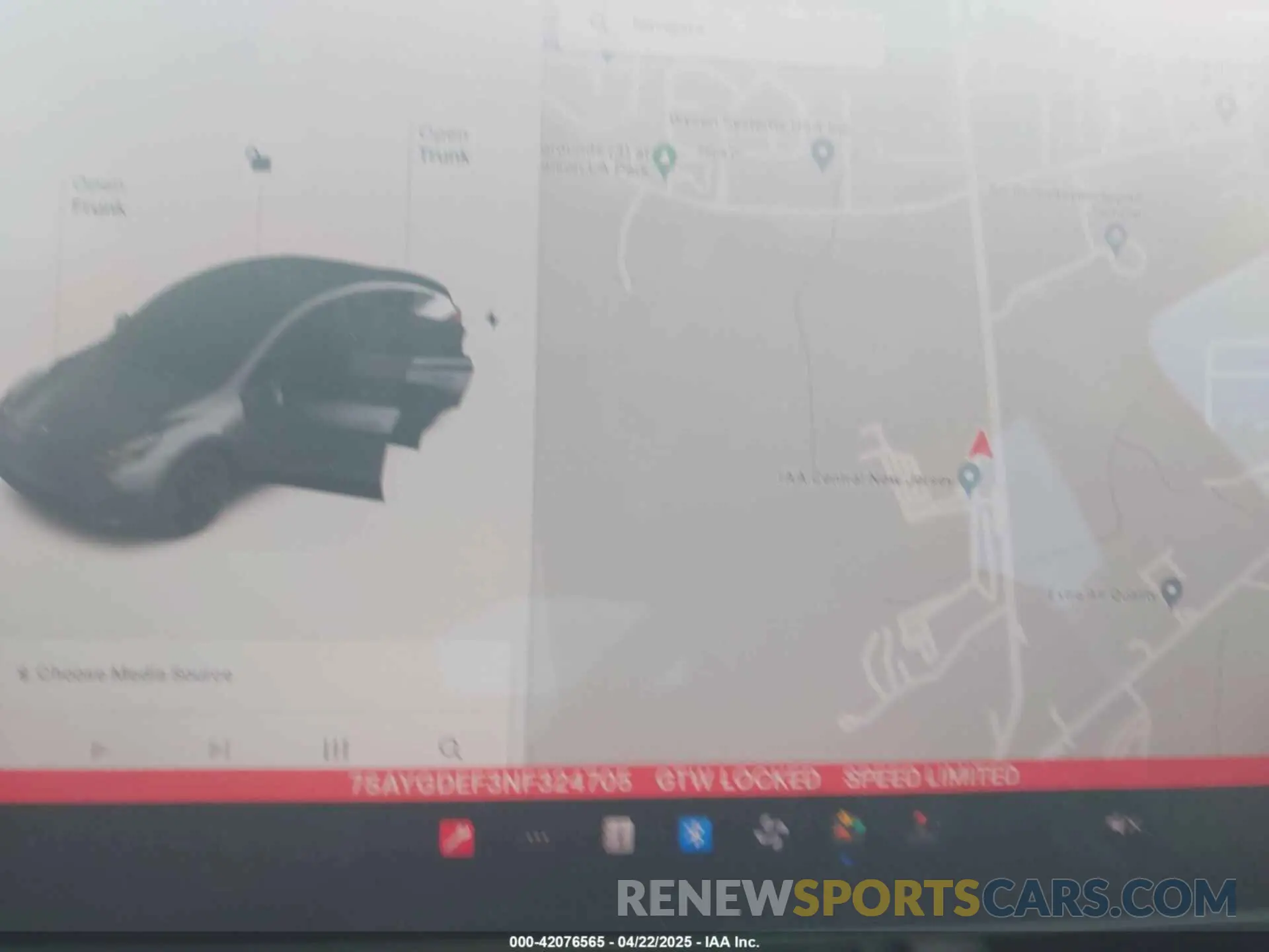 18 fotografías del automóvil dañado 7SAYGDEF3NF324705 TESLA MODEL Y 2022