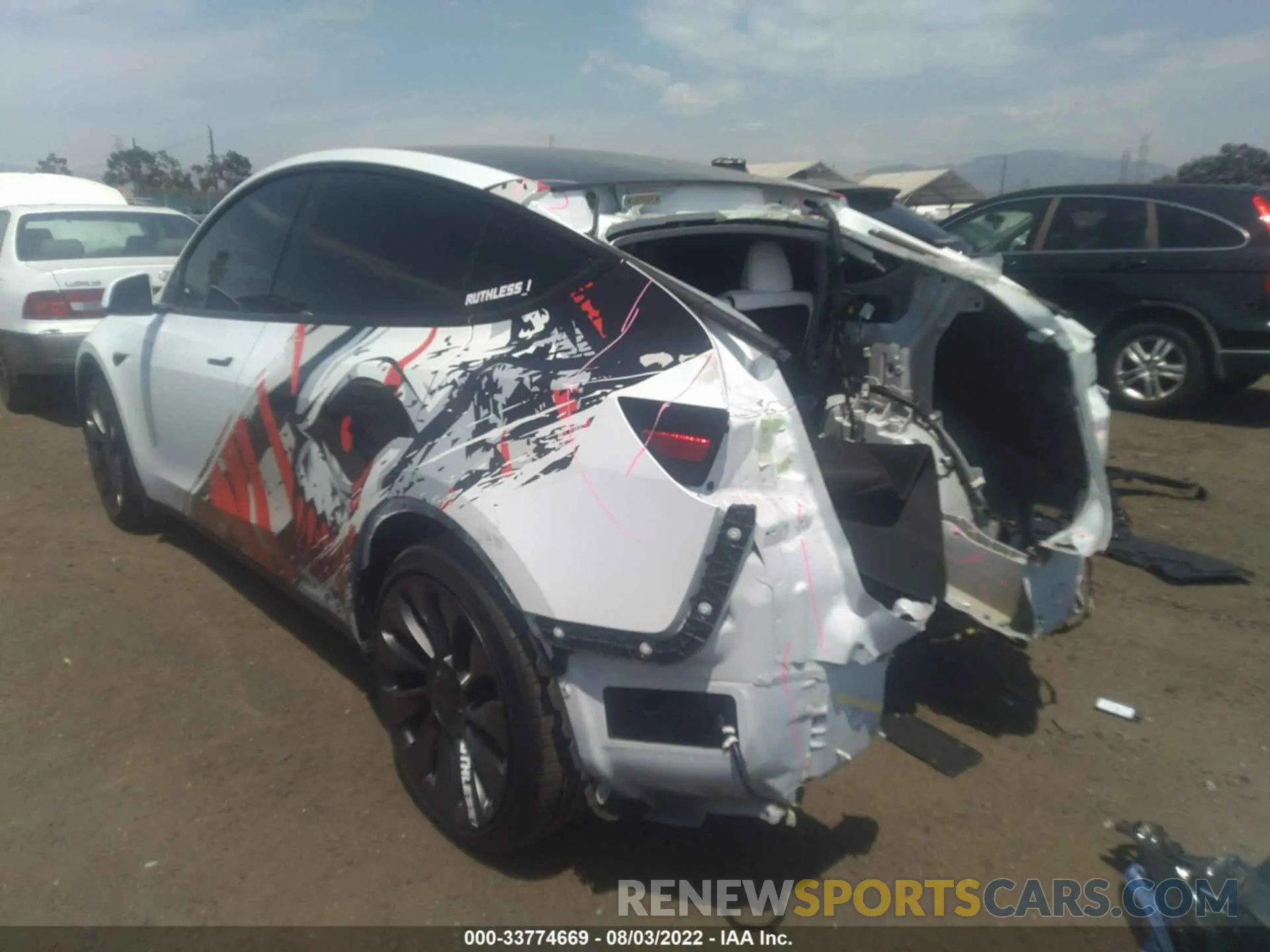 3 fotografías del automóvil dañado 7SAYGDEF3NF326261 TESLA MODEL Y 2022