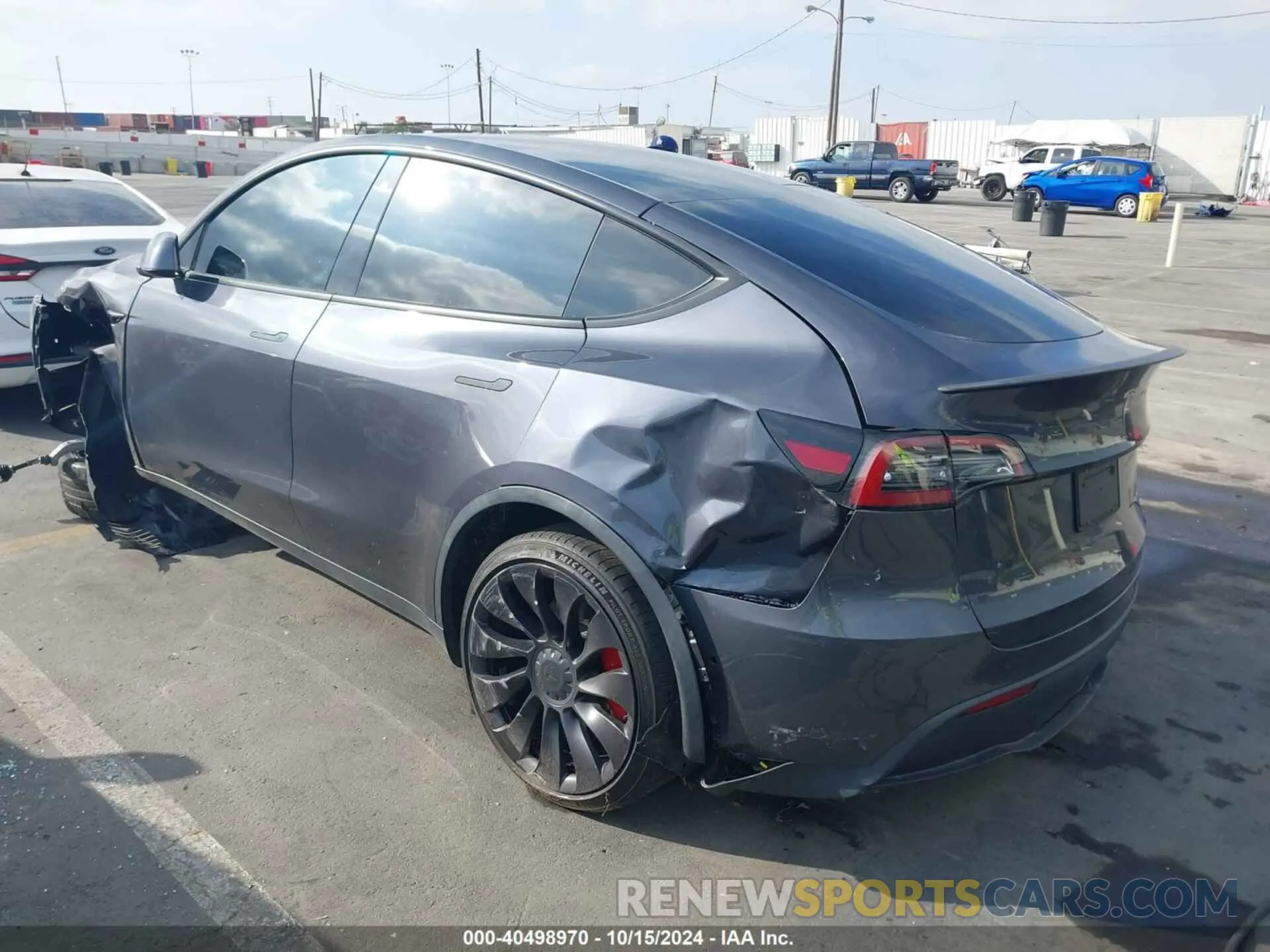 3 fotografías del automóvil dañado 7SAYGDEF3NF336224 TESLA MODEL Y 2022