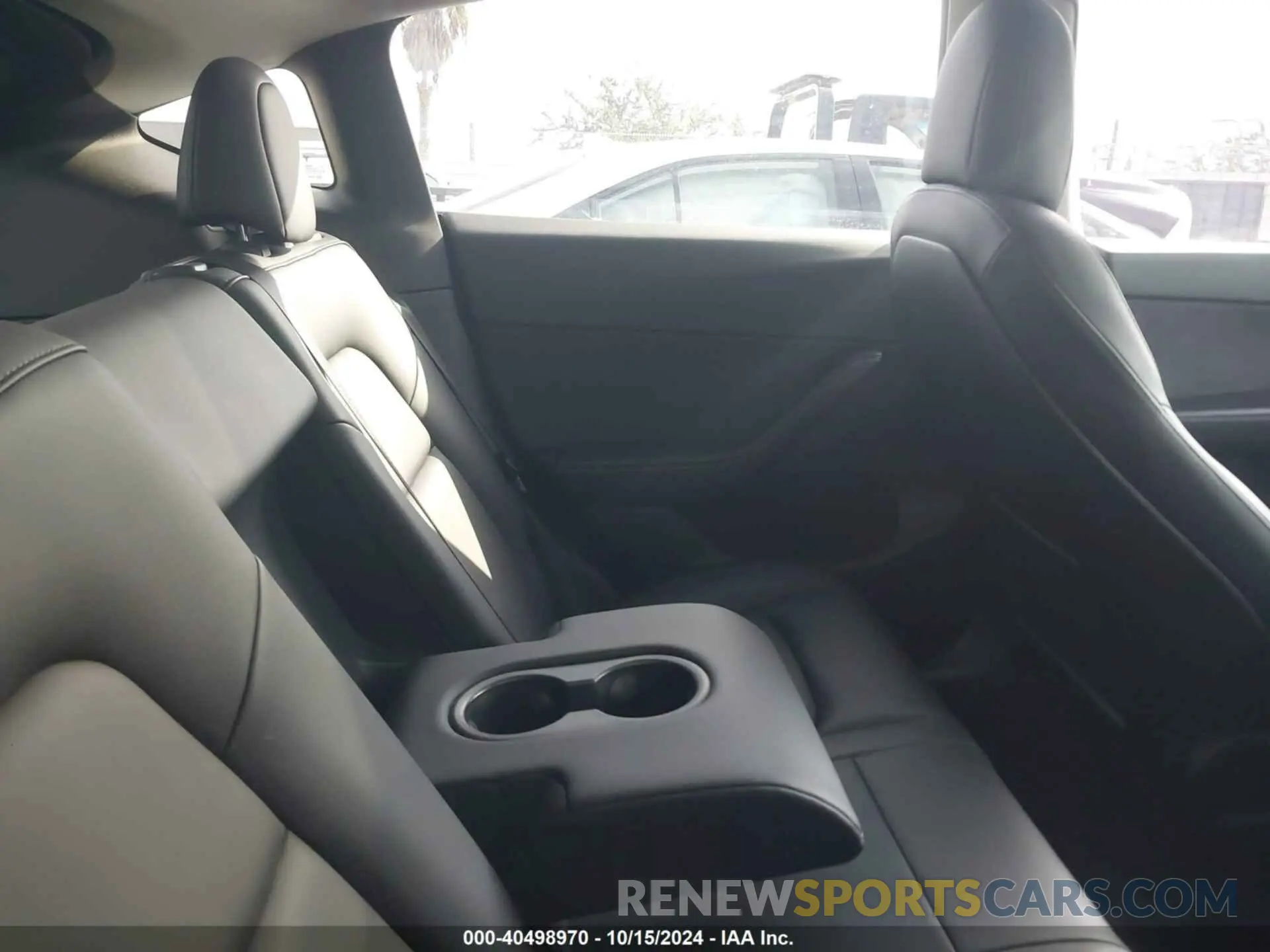 8 fotografías del automóvil dañado 7SAYGDEF3NF336224 TESLA MODEL Y 2022