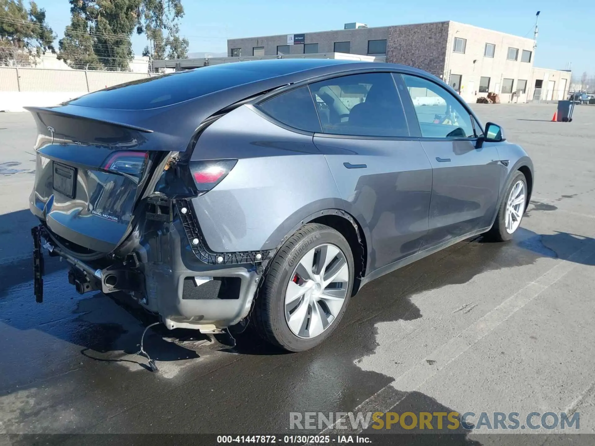 4 fotografías del automóvil dañado 7SAYGDEF3NF403775 TESLA MODEL Y 2022