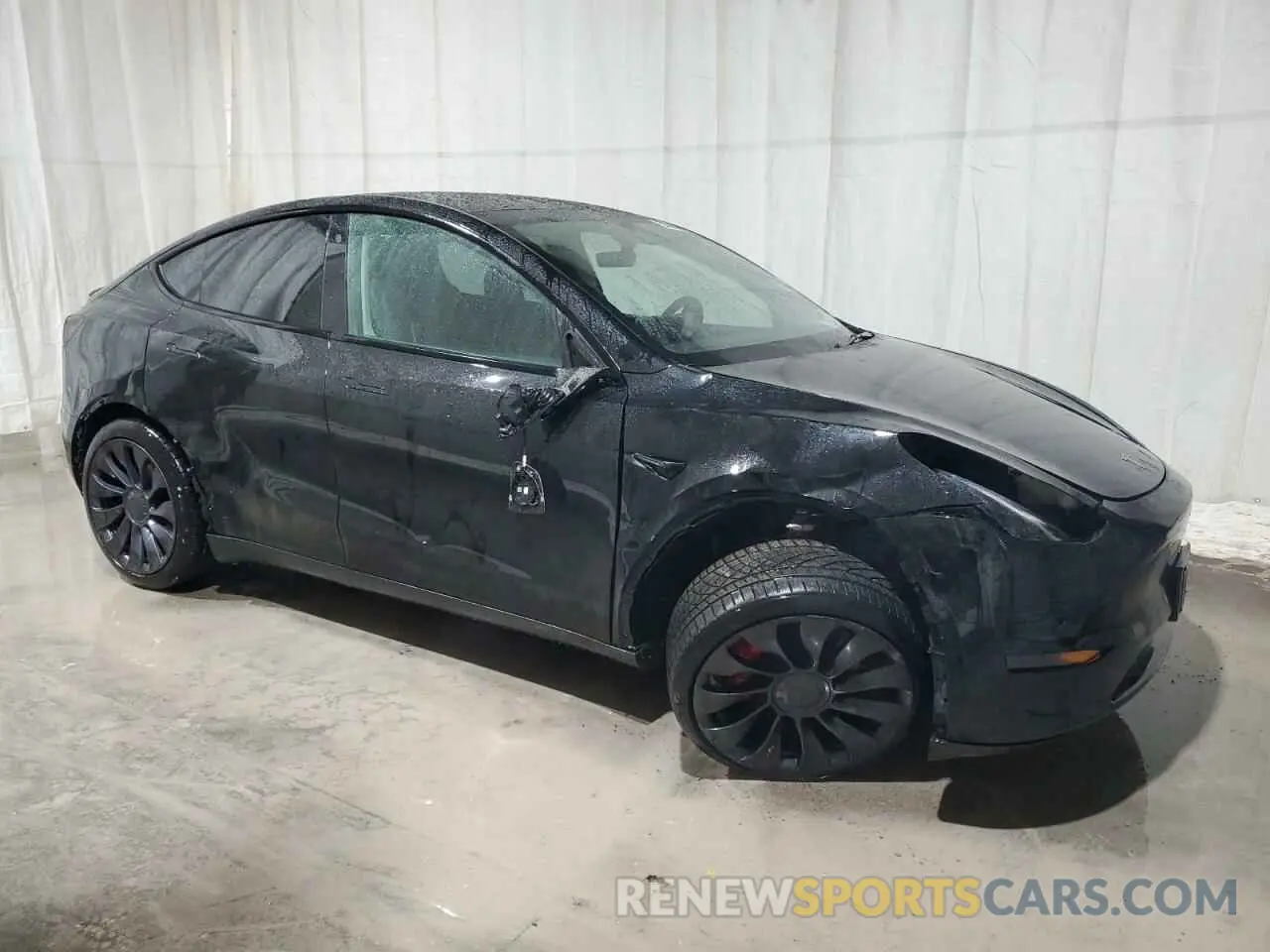 4 fotografías del automóvil dañado 7SAYGDEF3NF453267 TESLA MODEL Y 2022