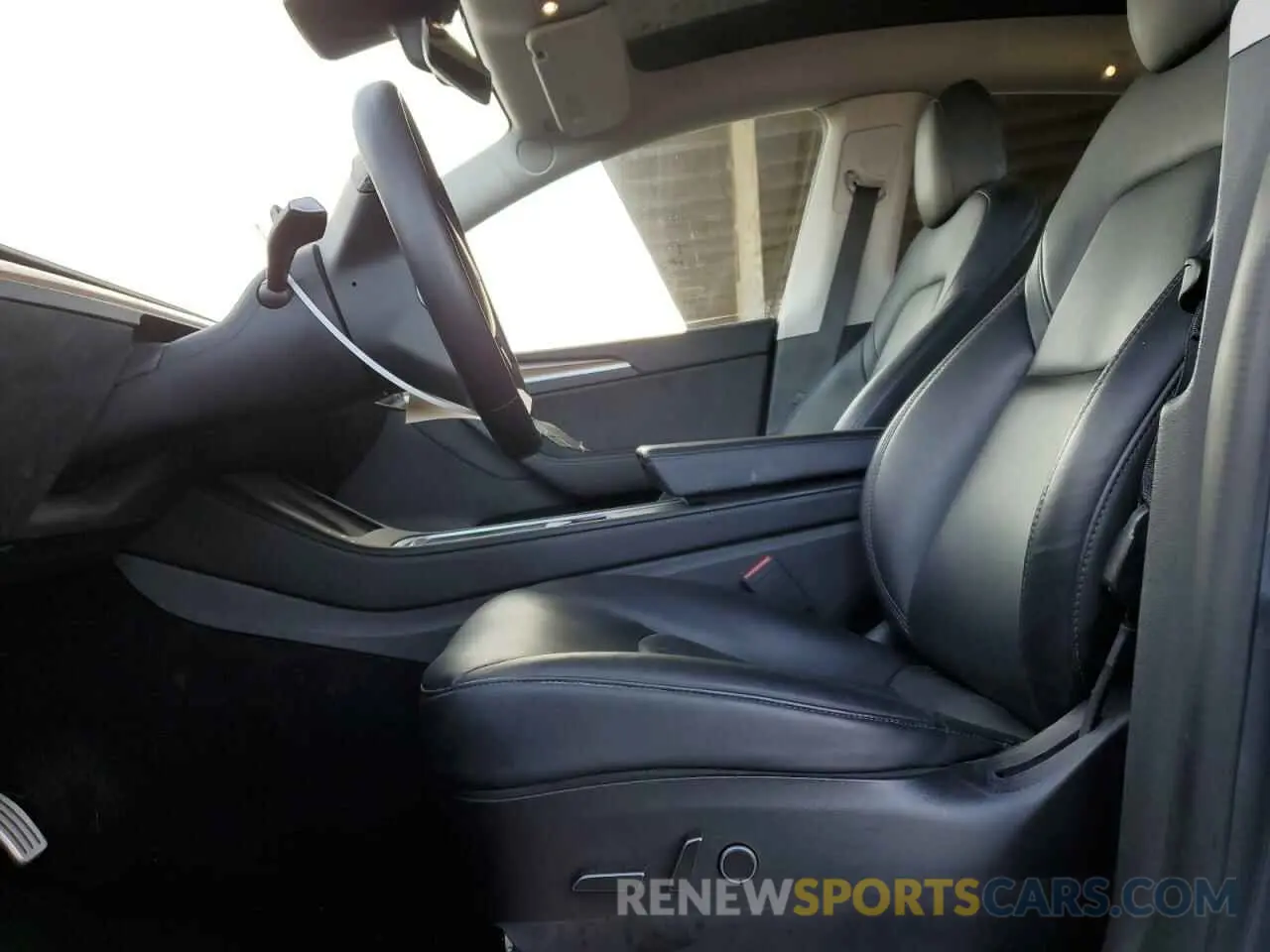 7 fotografías del automóvil dañado 7SAYGDEF3NF543521 TESLA MODEL Y 2022
