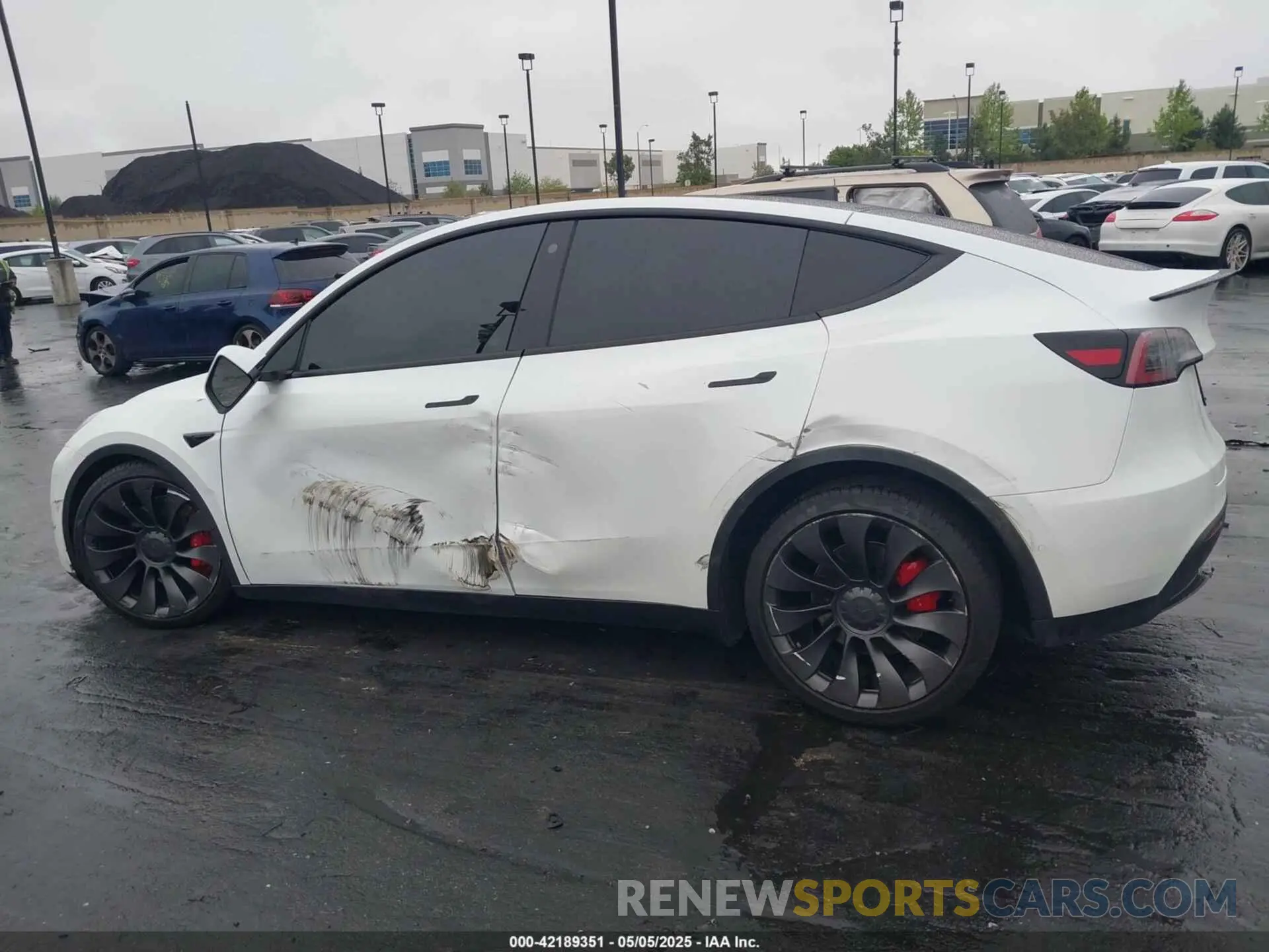 14 fotografías del automóvil dañado 7SAYGDEF4NF411416 TESLA MODEL Y 2022