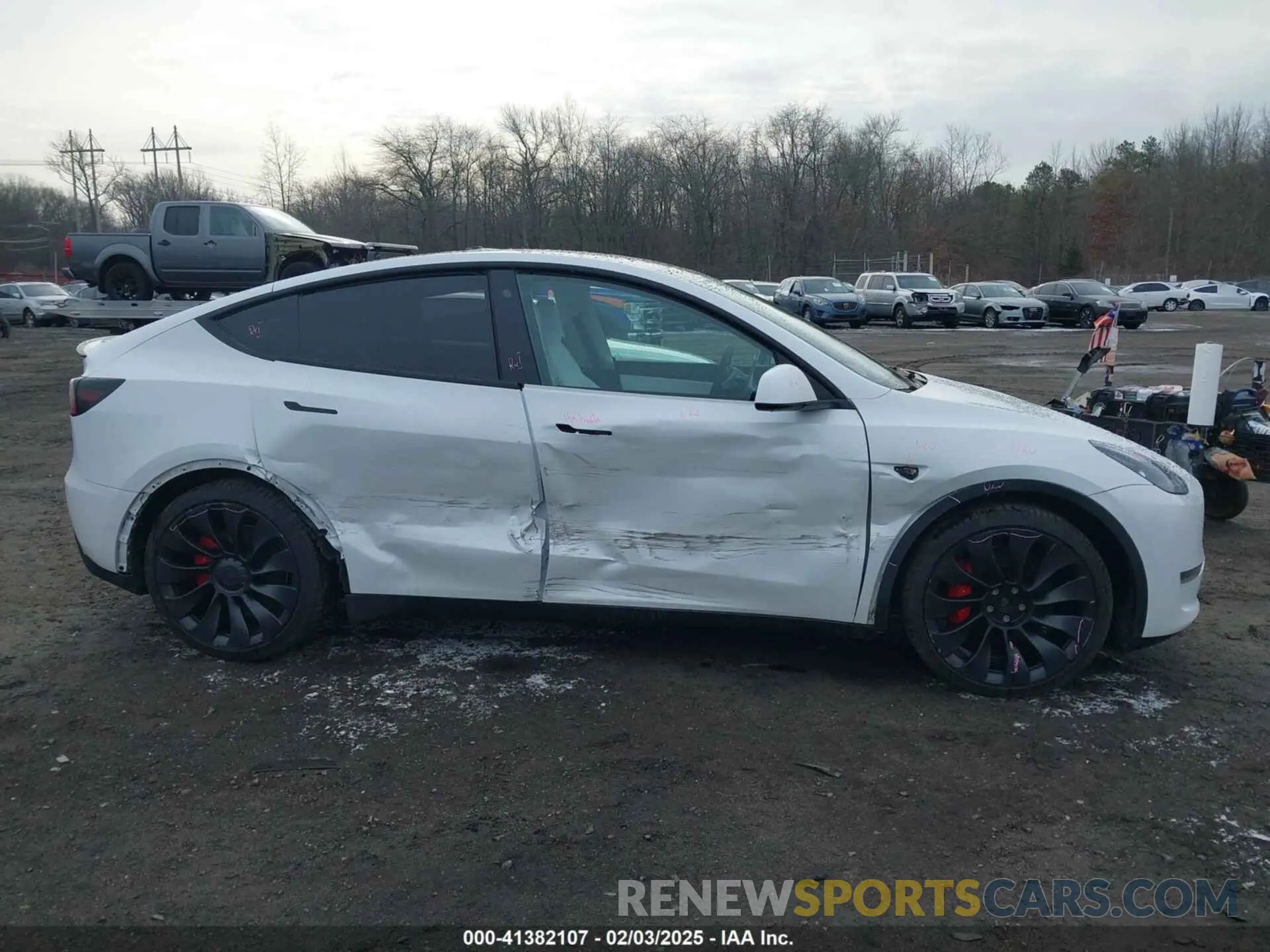 14 fotografías del automóvil dañado 7SAYGDEF4NF510799 TESLA MODEL Y 2022