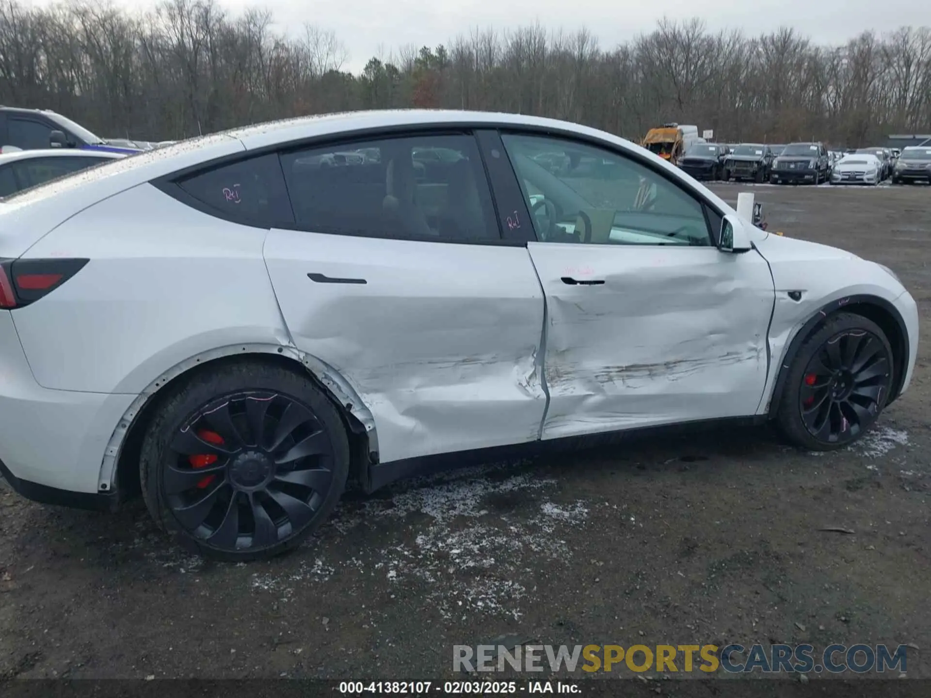 6 fotografías del automóvil dañado 7SAYGDEF4NF510799 TESLA MODEL Y 2022