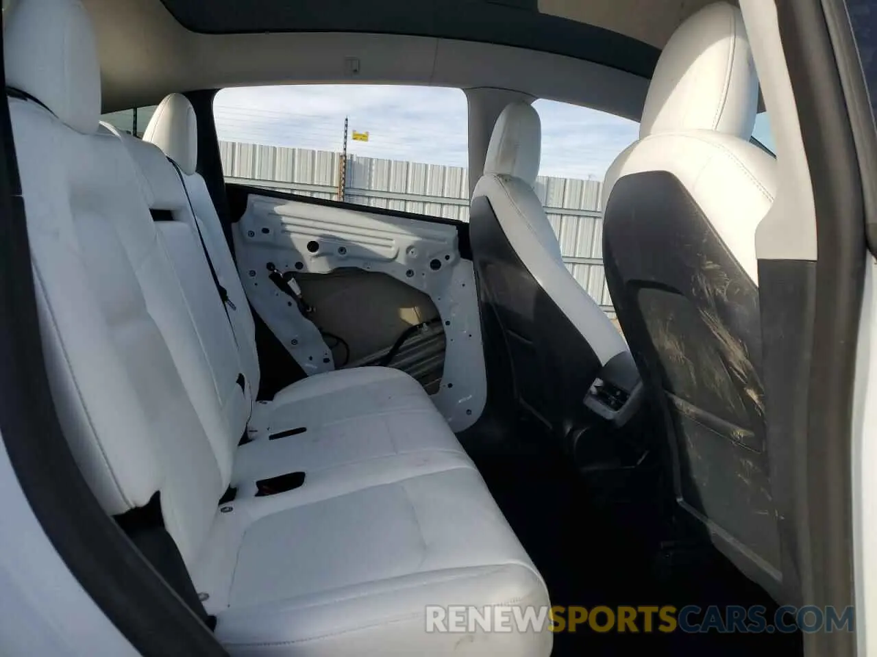 10 fotografías del automóvil dañado 7SAYGDEF4NF511189 TESLA MODEL Y 2022