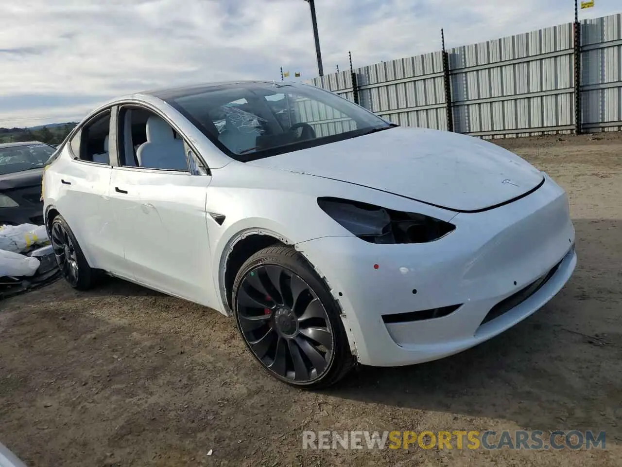 4 fotografías del automóvil dañado 7SAYGDEF4NF511189 TESLA MODEL Y 2022