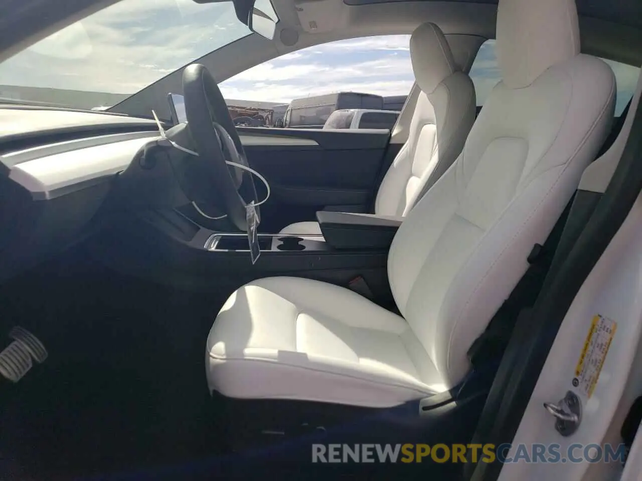 7 fotografías del automóvil dañado 7SAYGDEF4NF545889 TESLA MODEL Y 2022