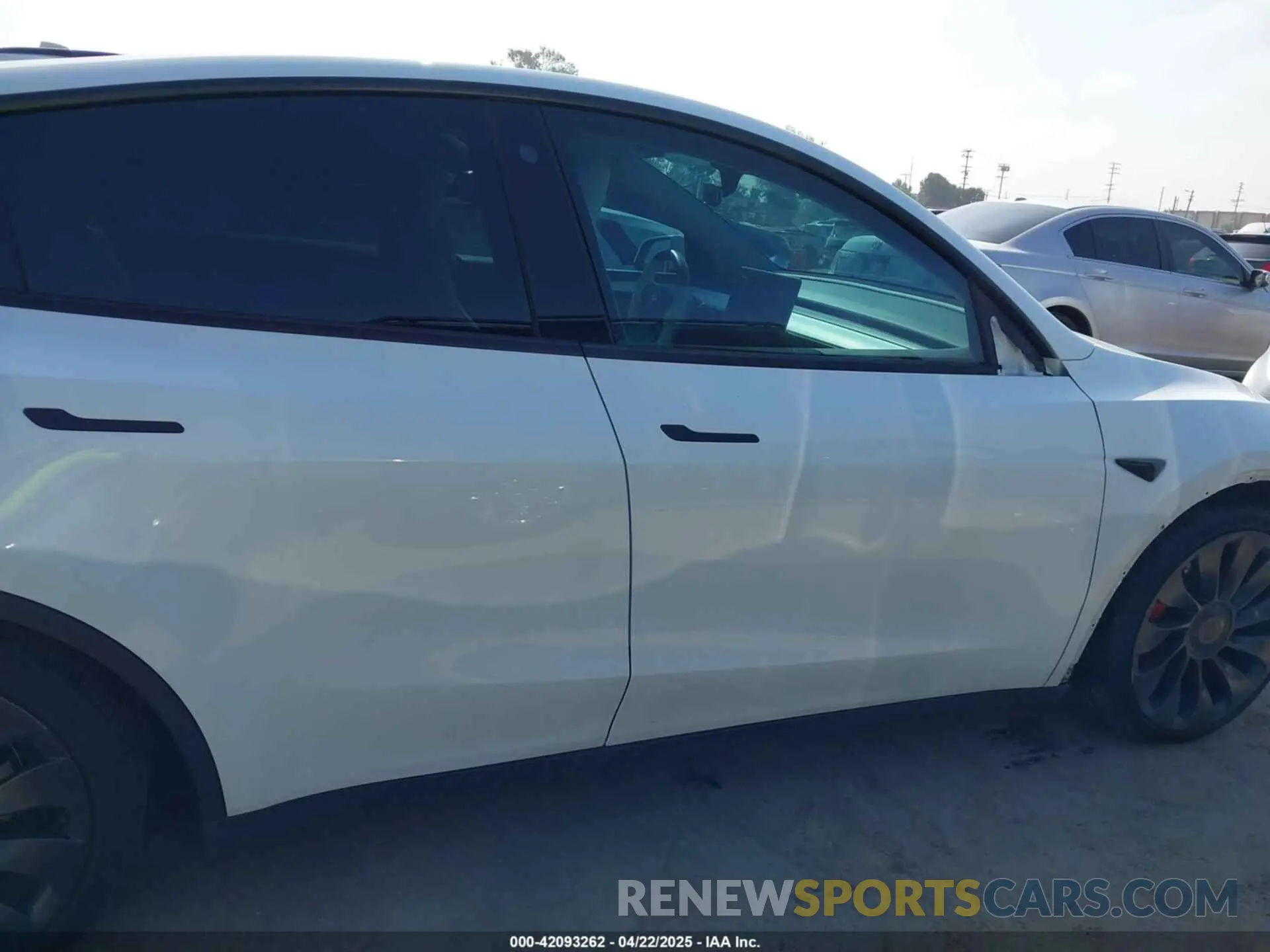 13 fotografías del automóvil dañado 7SAYGDEF4NF555239 TESLA MODEL Y 2022