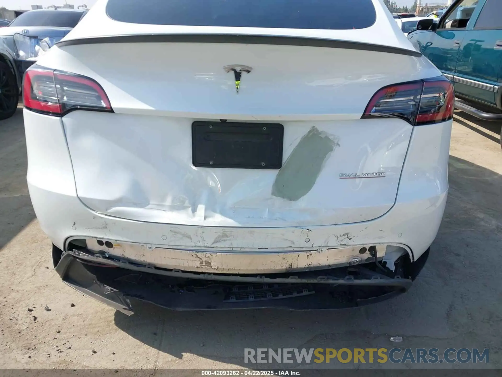 19 fotografías del automóvil dañado 7SAYGDEF4NF555239 TESLA MODEL Y 2022