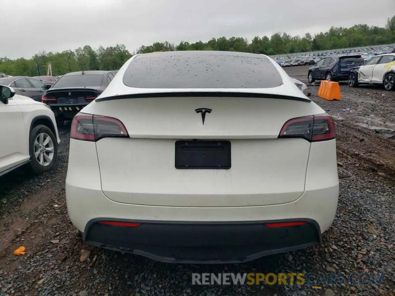 6 fotografías del automóvil dañado 7SAYGDEF4NF564278 TESLA MODEL Y 2022