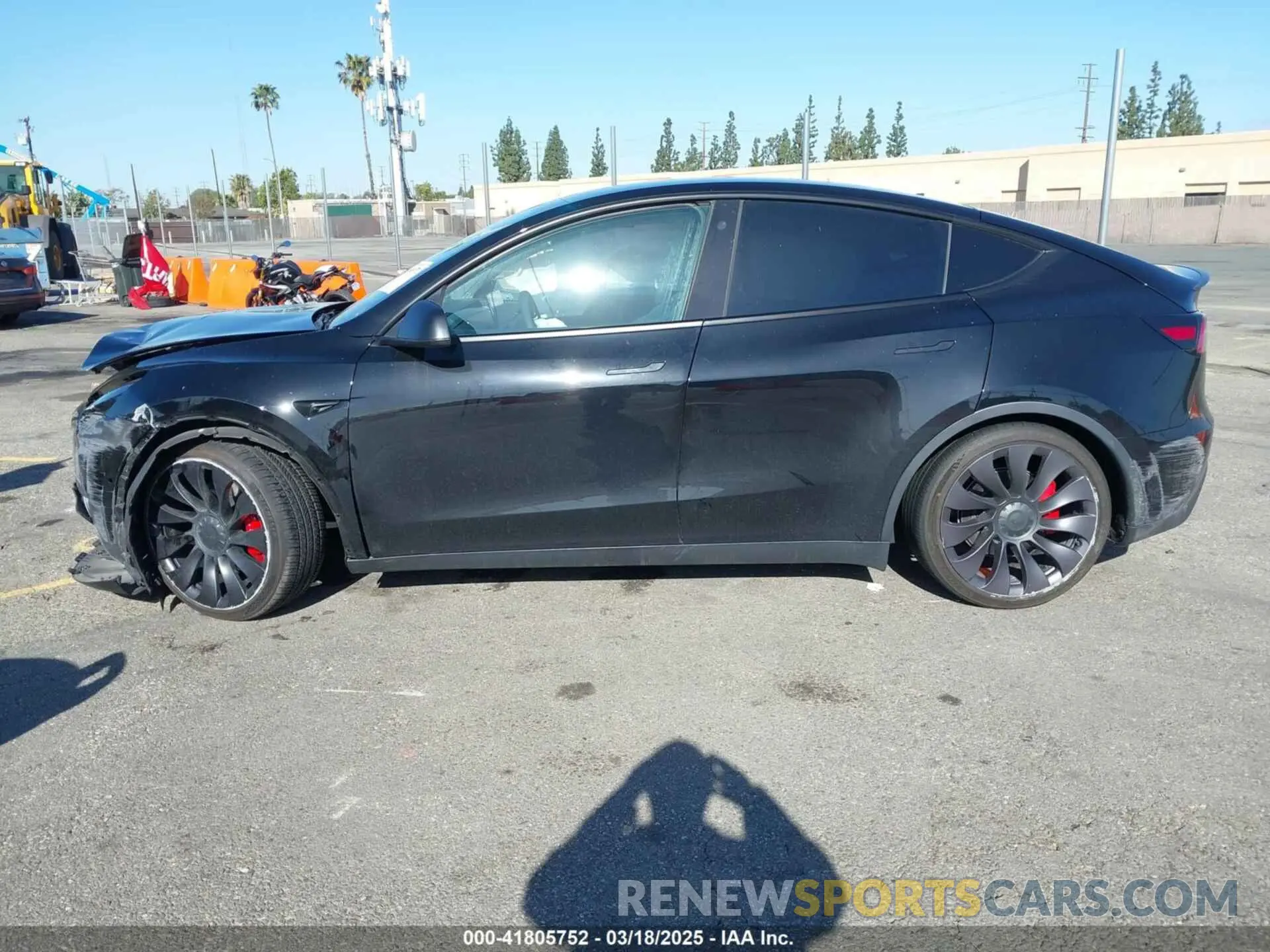 13 fotografías del automóvil dañado 7SAYGDEF5NF336693 TESLA MODEL Y 2022