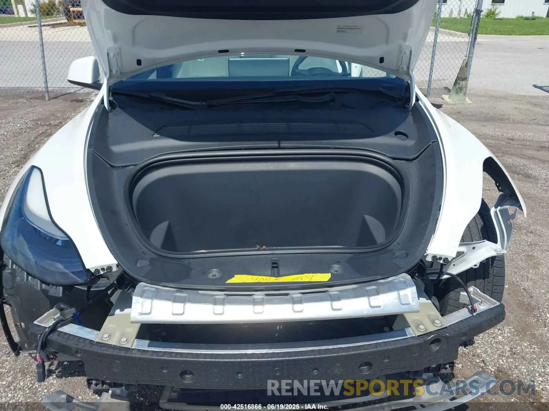 10 fotografías del automóvil dañado 7SAYGDEF5NF383111 TESLA MODEL Y 2022