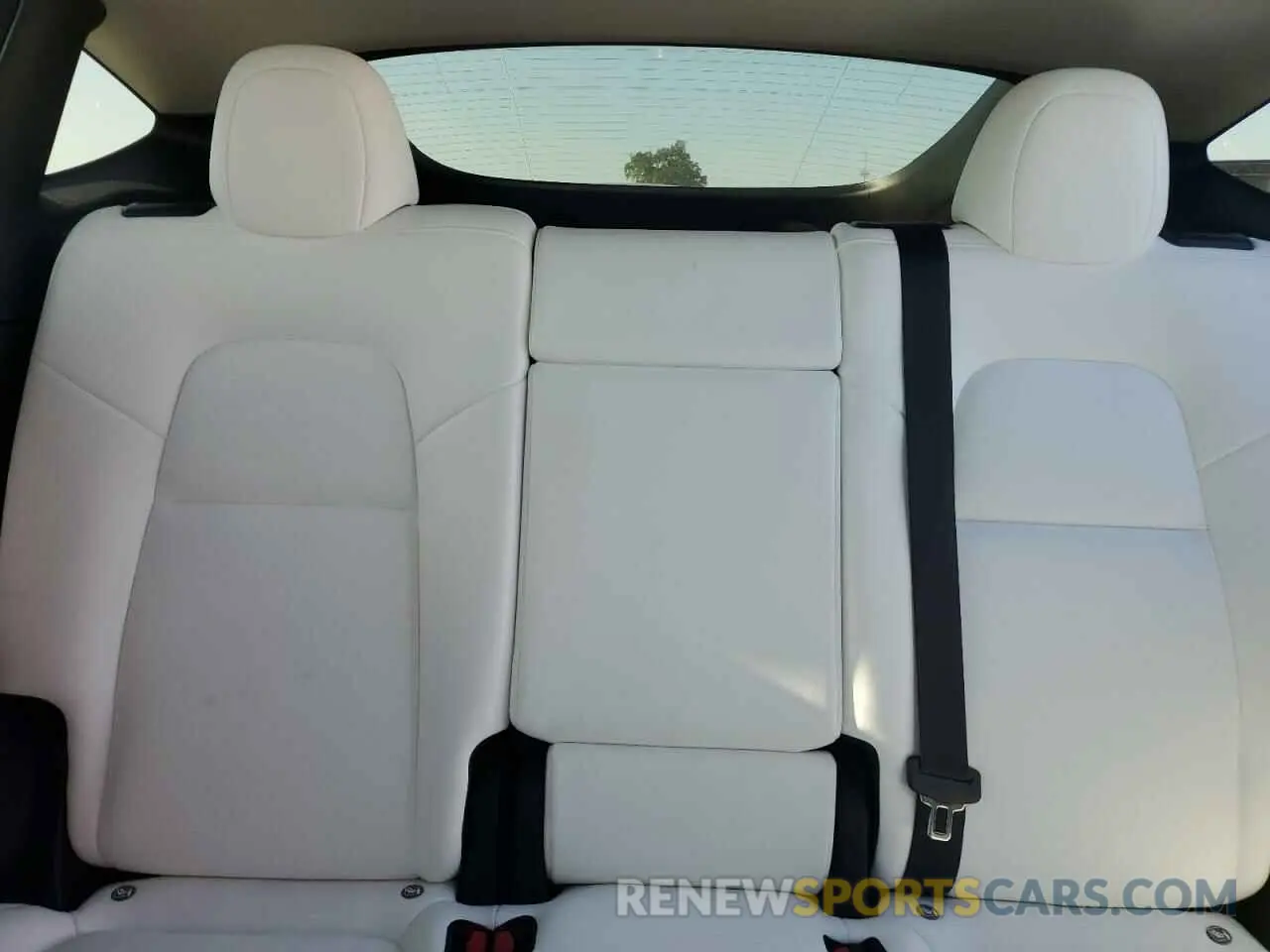 10 fotografías del automóvil dañado 7SAYGDEF5NF389815 TESLA MODEL Y 2022
