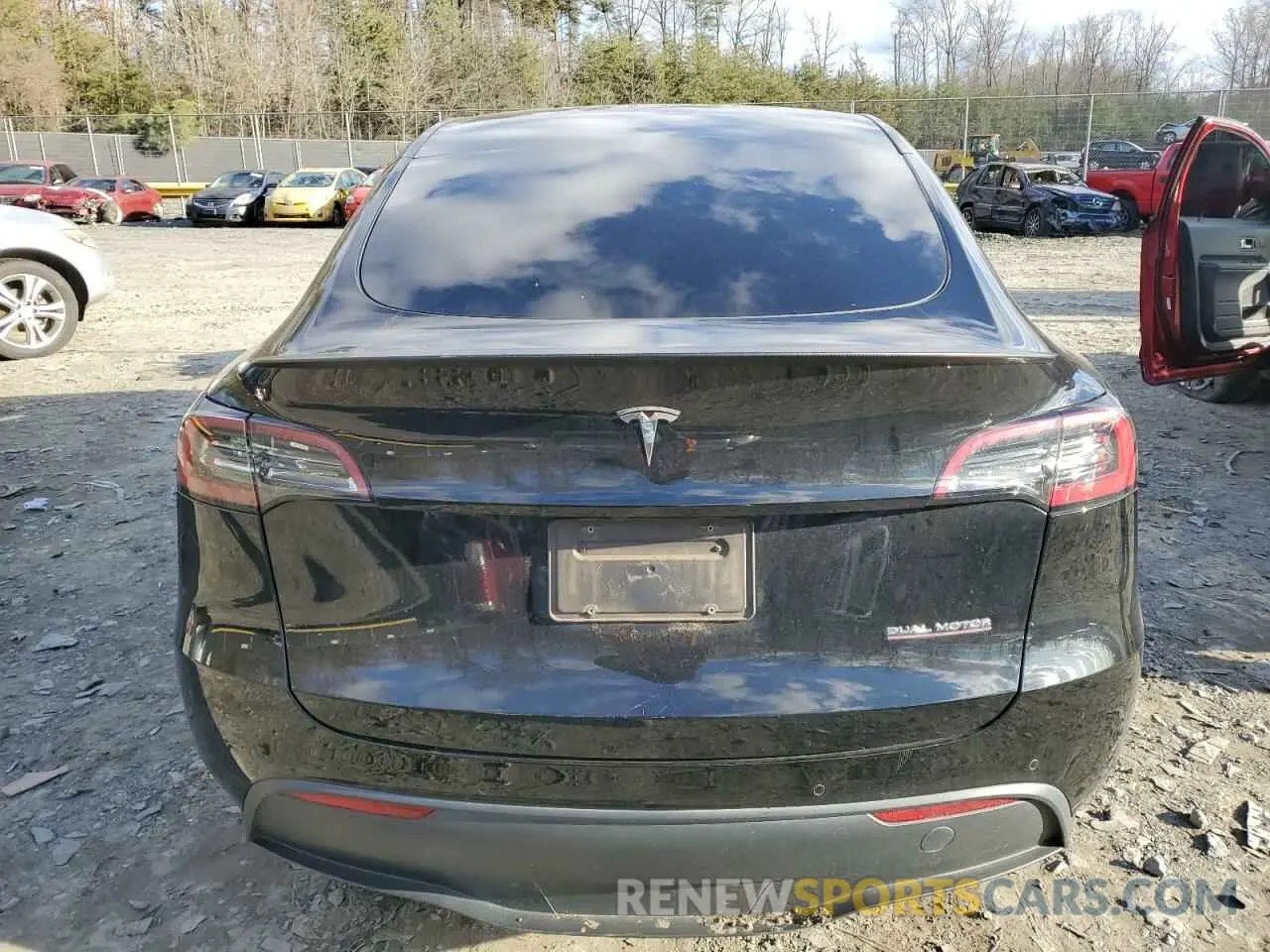6 fotografías del automóvil dañado 7SAYGDEF5NF454159 TESLA MODEL Y 2022
