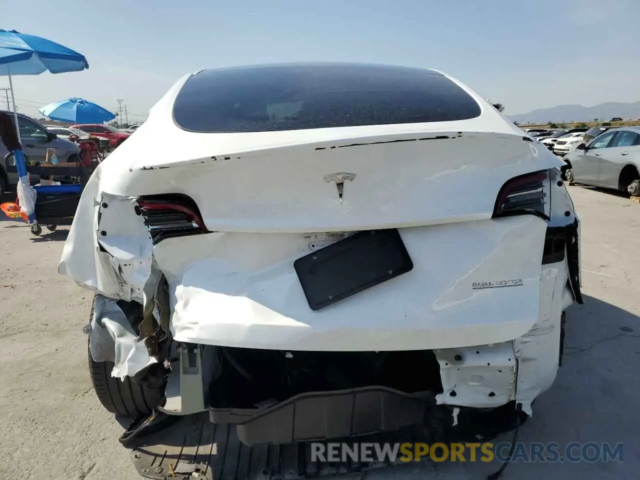 6 fotografías del automóvil dañado 7SAYGDEF5NF456543 TESLA MODEL Y 2022