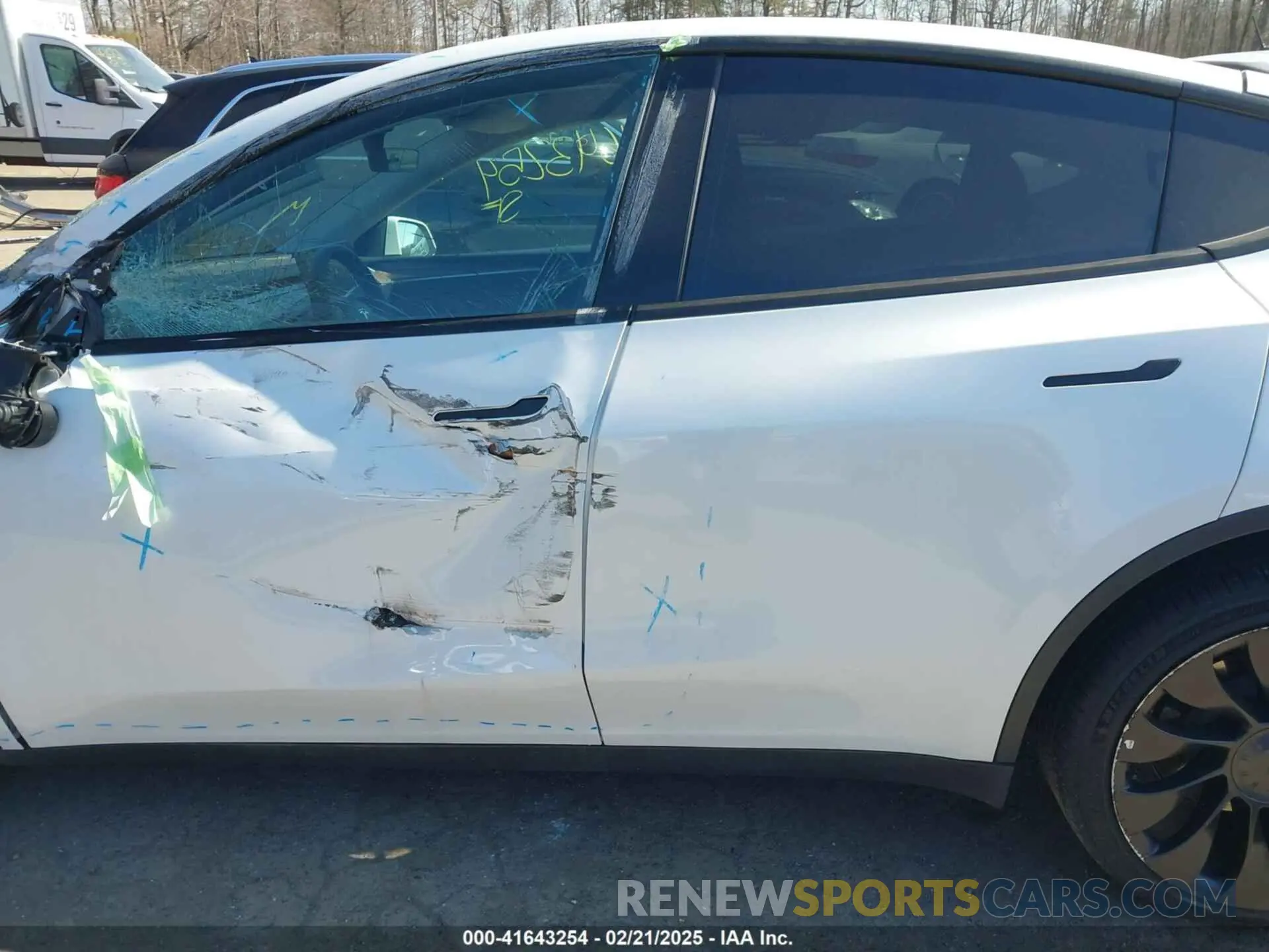 13 fotografías del automóvil dañado 7SAYGDEF5NF542189 TESLA MODEL Y 2022