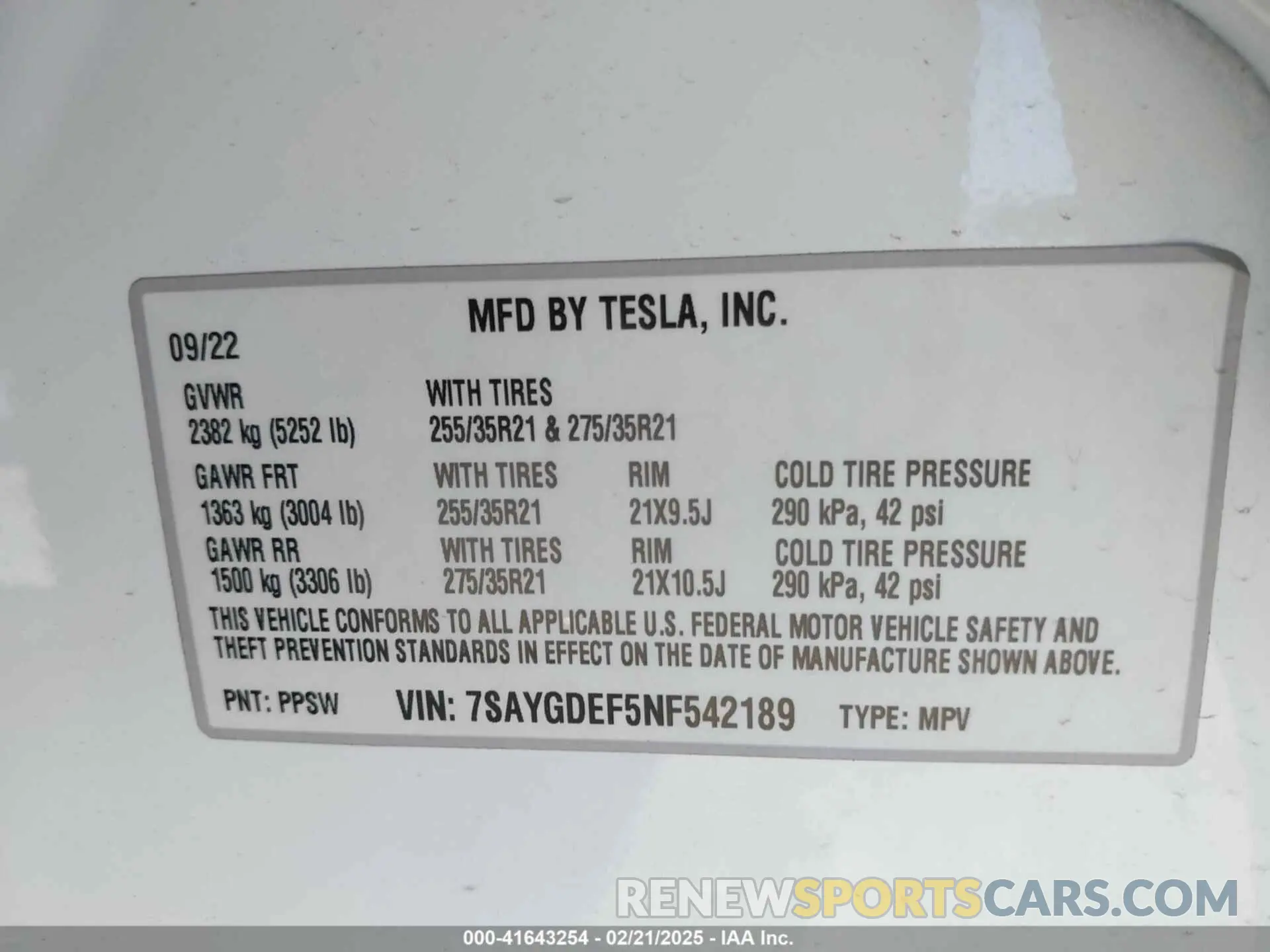 9 fotografías del automóvil dañado 7SAYGDEF5NF542189 TESLA MODEL Y 2022