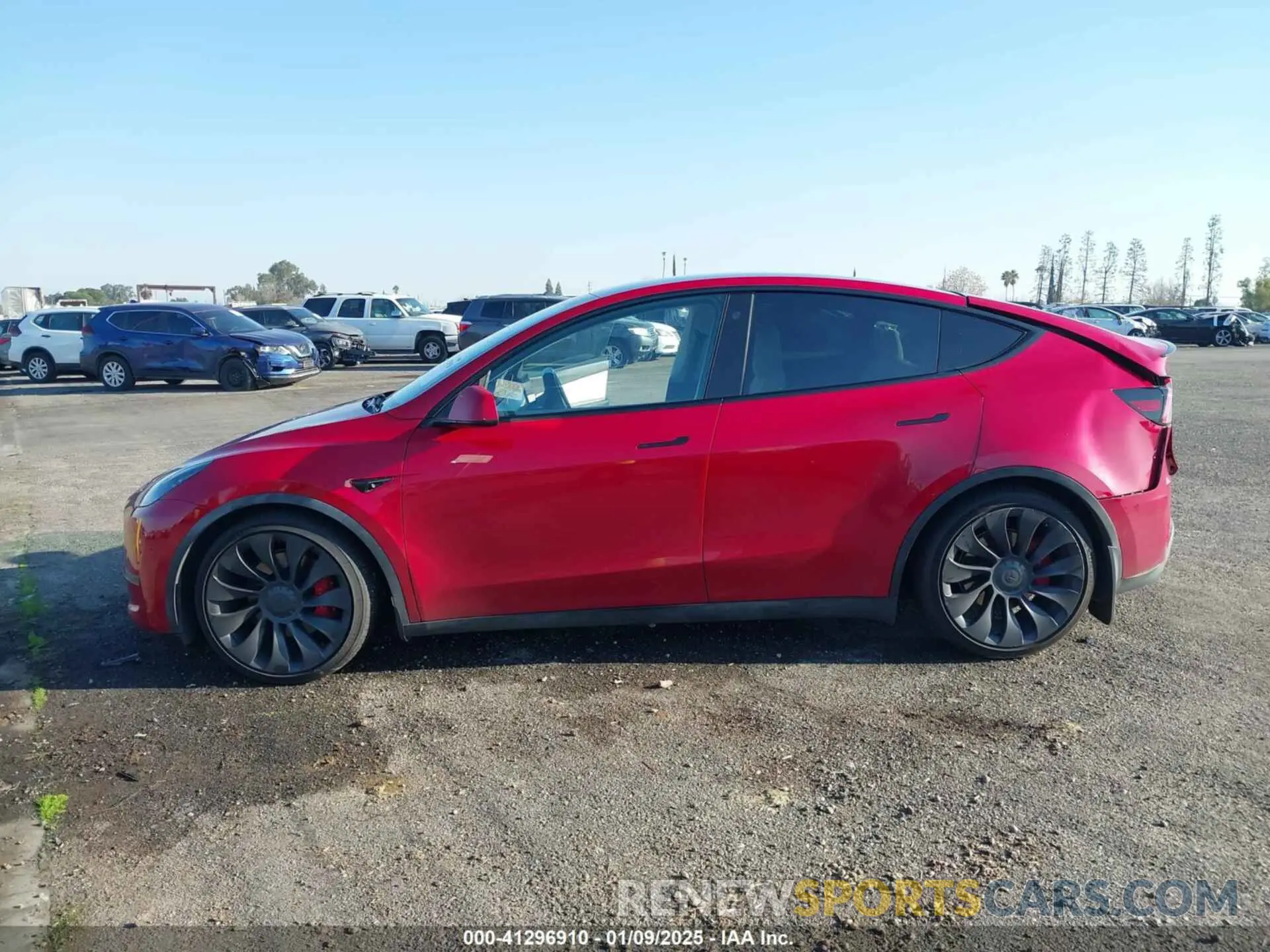 13 fotografías del automóvil dañado 7SAYGDEF6NF345256 TESLA MODEL Y 2022