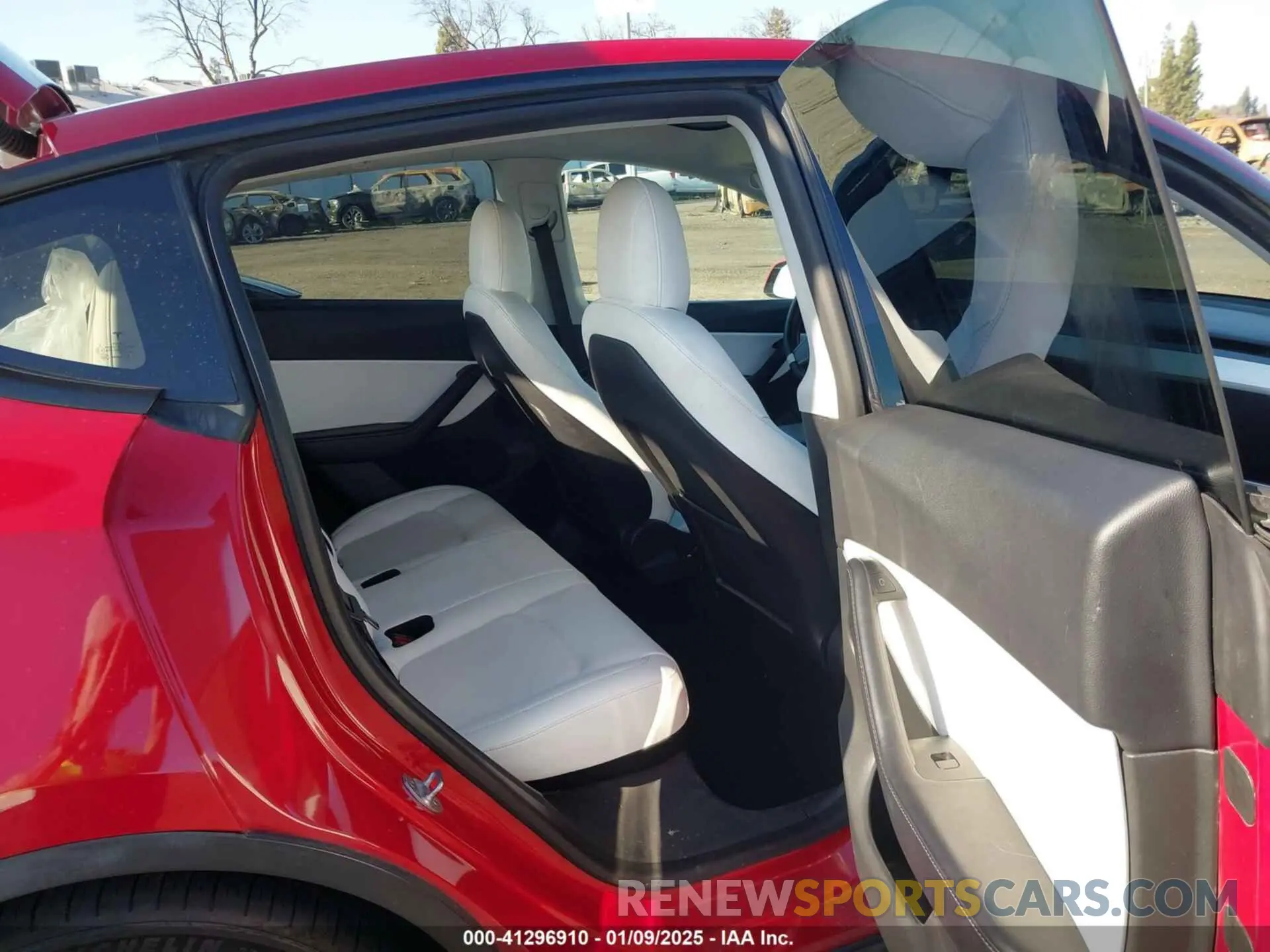 8 fotografías del automóvil dañado 7SAYGDEF6NF345256 TESLA MODEL Y 2022