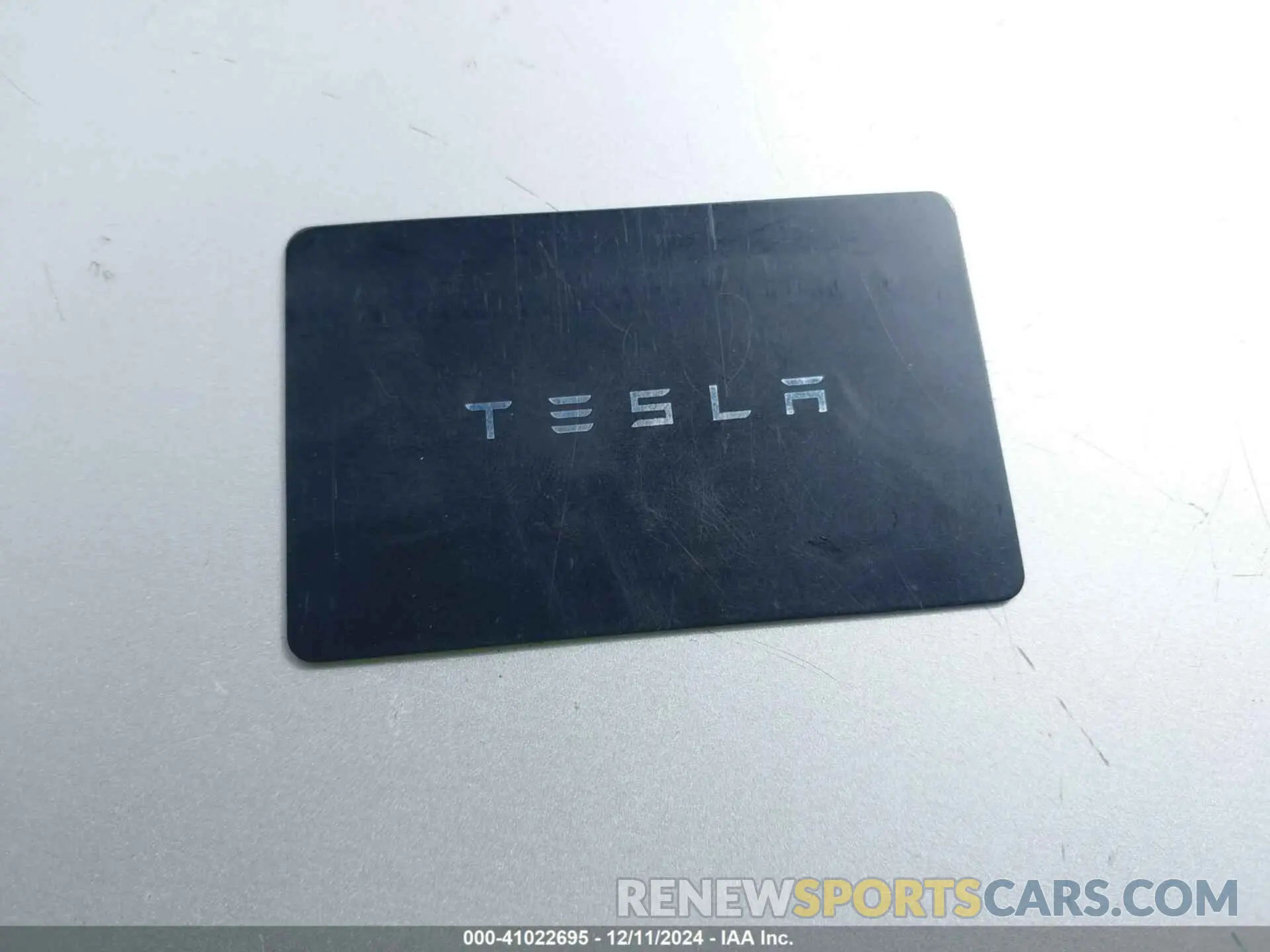 11 fotografías del automóvil dañado 7SAYGDEF6NF438259 TESLA MODEL Y 2022