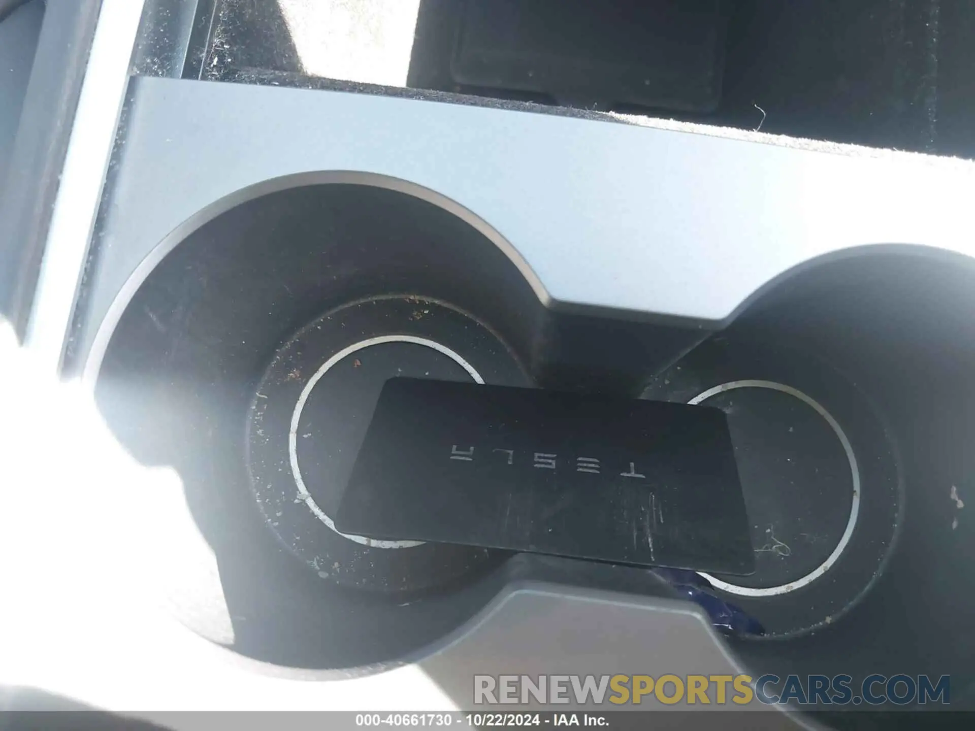 11 fotografías del automóvil dañado 7SAYGDEF6NF467860 TESLA MODEL Y 2022