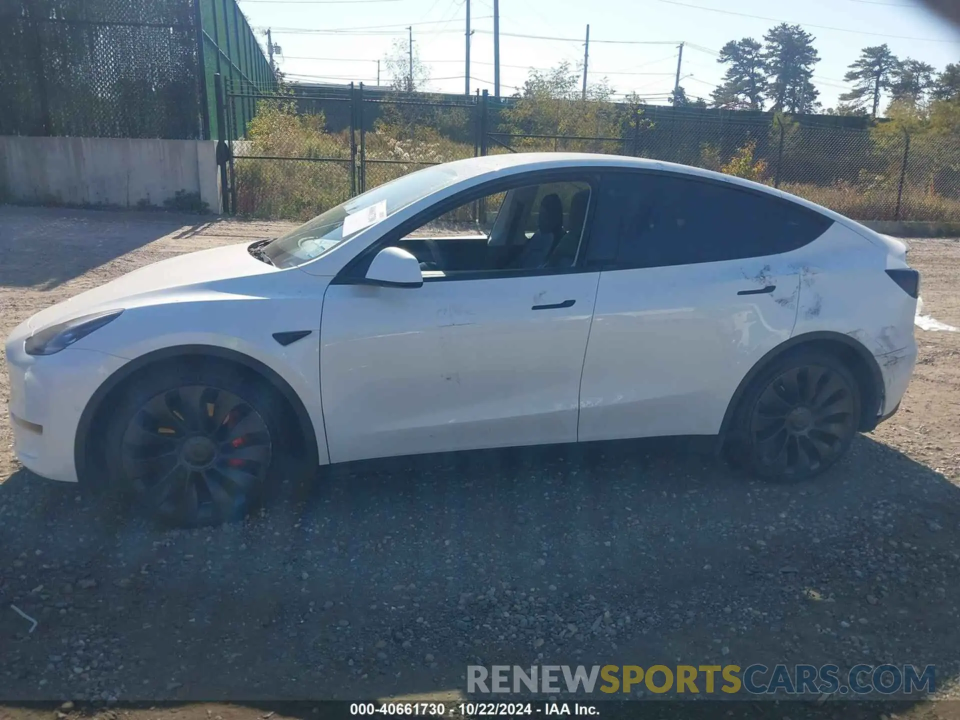 14 fotografías del automóvil dañado 7SAYGDEF6NF467860 TESLA MODEL Y 2022
