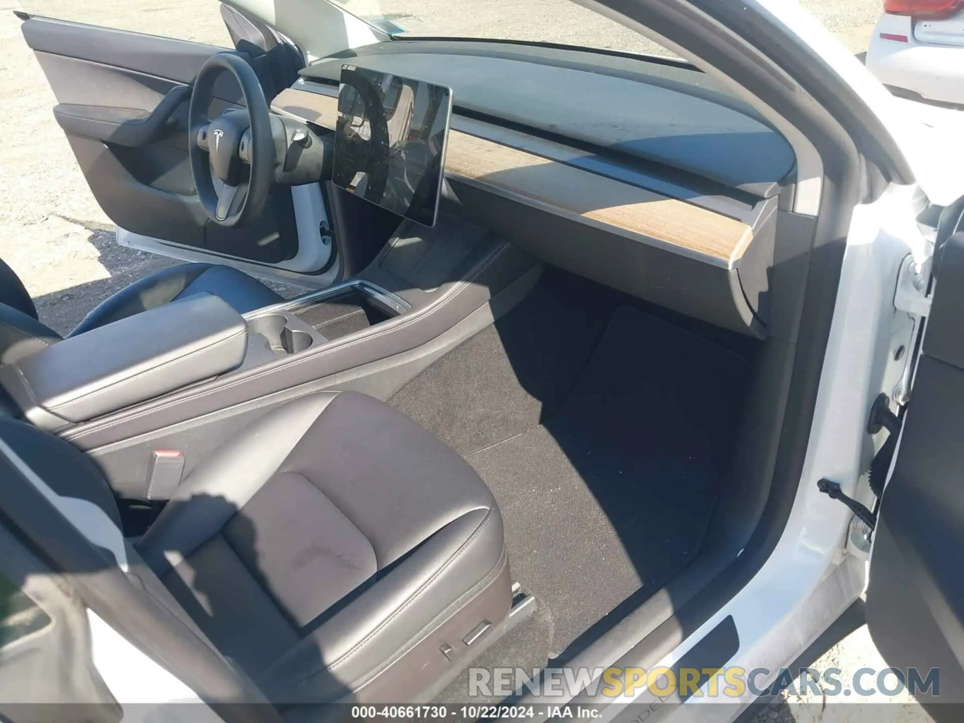 5 fotografías del automóvil dañado 7SAYGDEF6NF467860 TESLA MODEL Y 2022