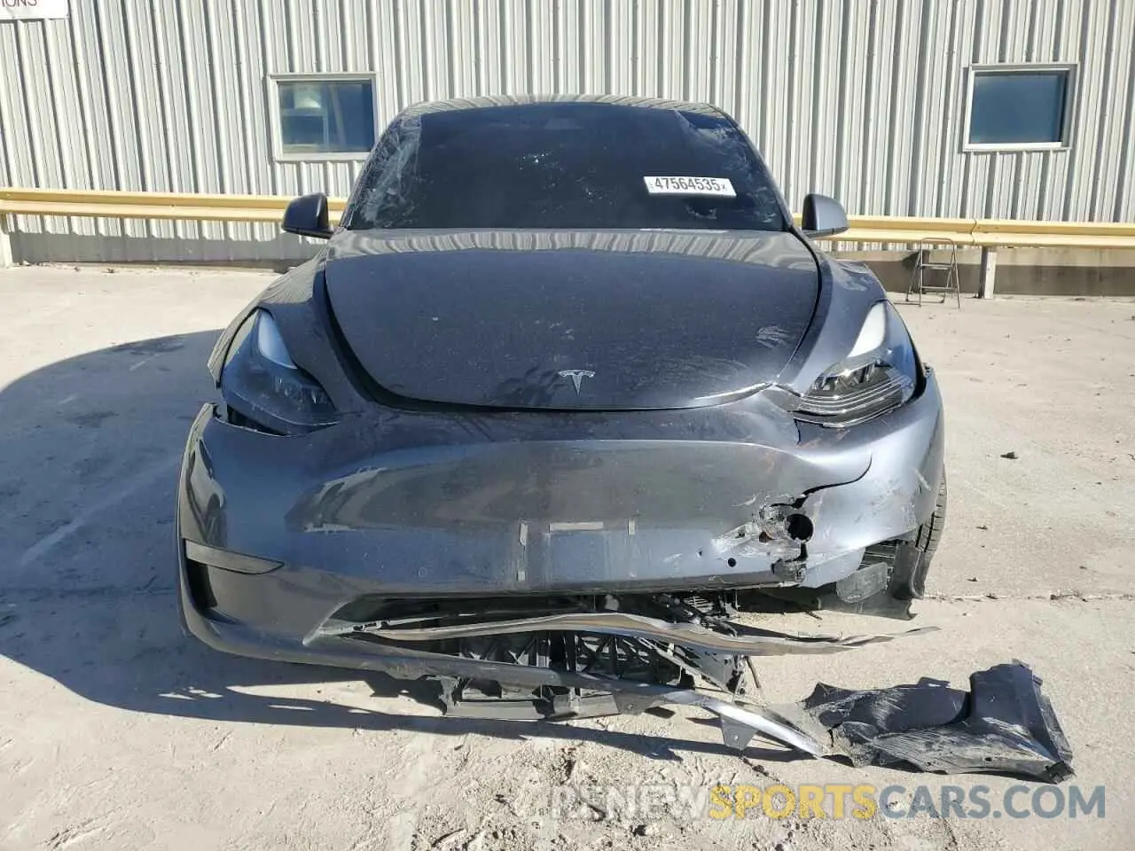 5 fotografías del automóvil dañado 7SAYGDEF6NF485288 TESLA MODEL Y 2022