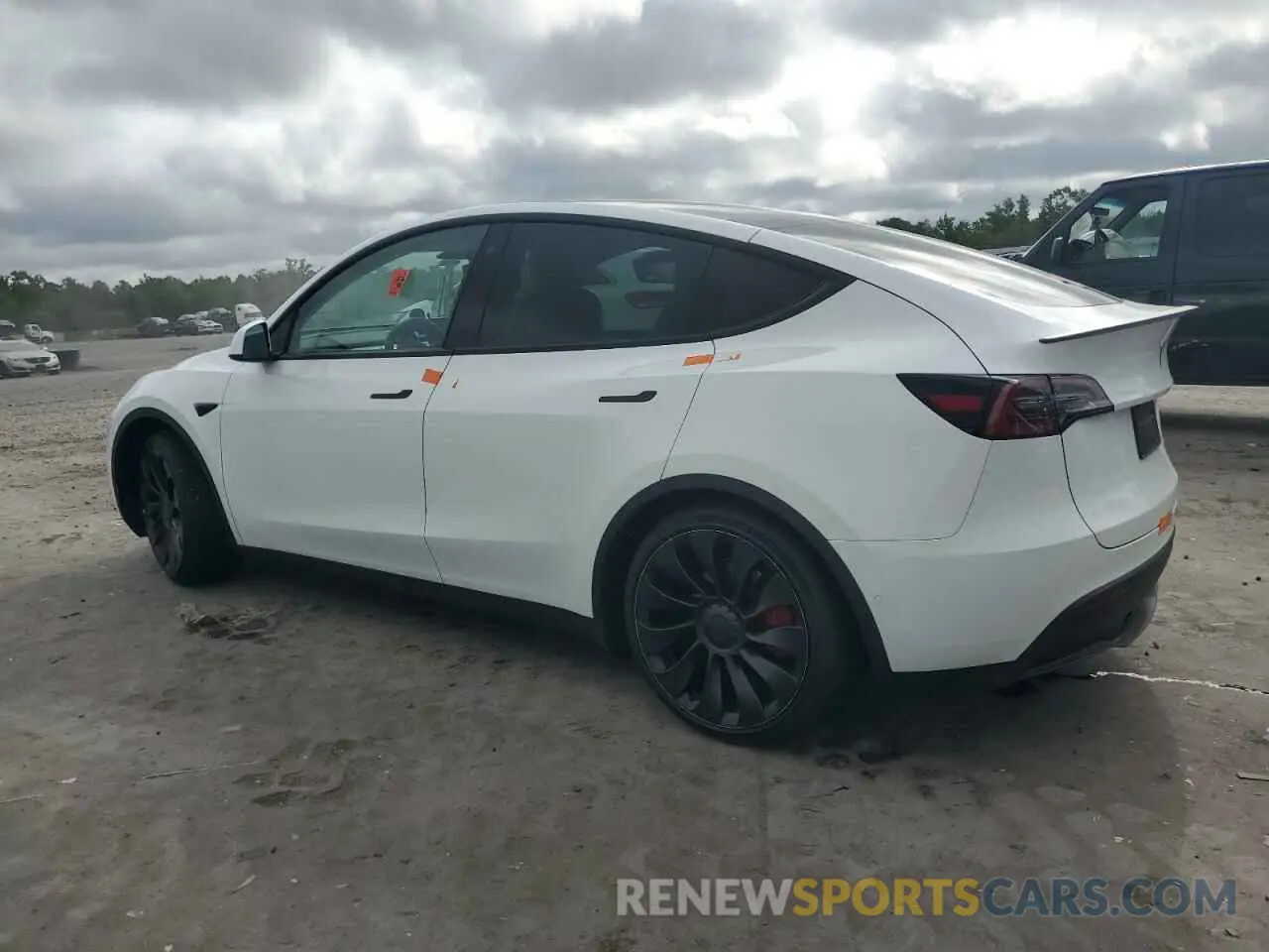 2 fotografías del automóvil dañado 7SAYGDEF6NF544193 TESLA MODEL Y 2022