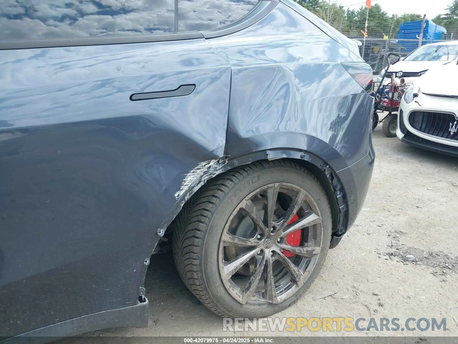 6 fotografías del automóvil dañado 7SAYGDEF6NF558028 TESLA MODEL Y 2022