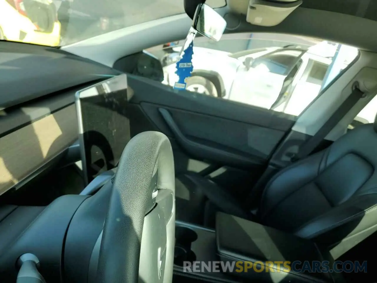 9 fotografías del automóvil dañado 7SAYGDEF7NF337571 TESLA MODEL Y 2022