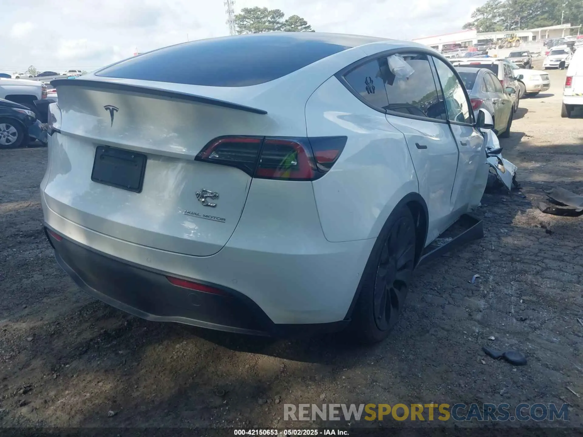 4 fotografías del automóvil dañado 7SAYGDEF7NF380775 TESLA MODEL Y 2022